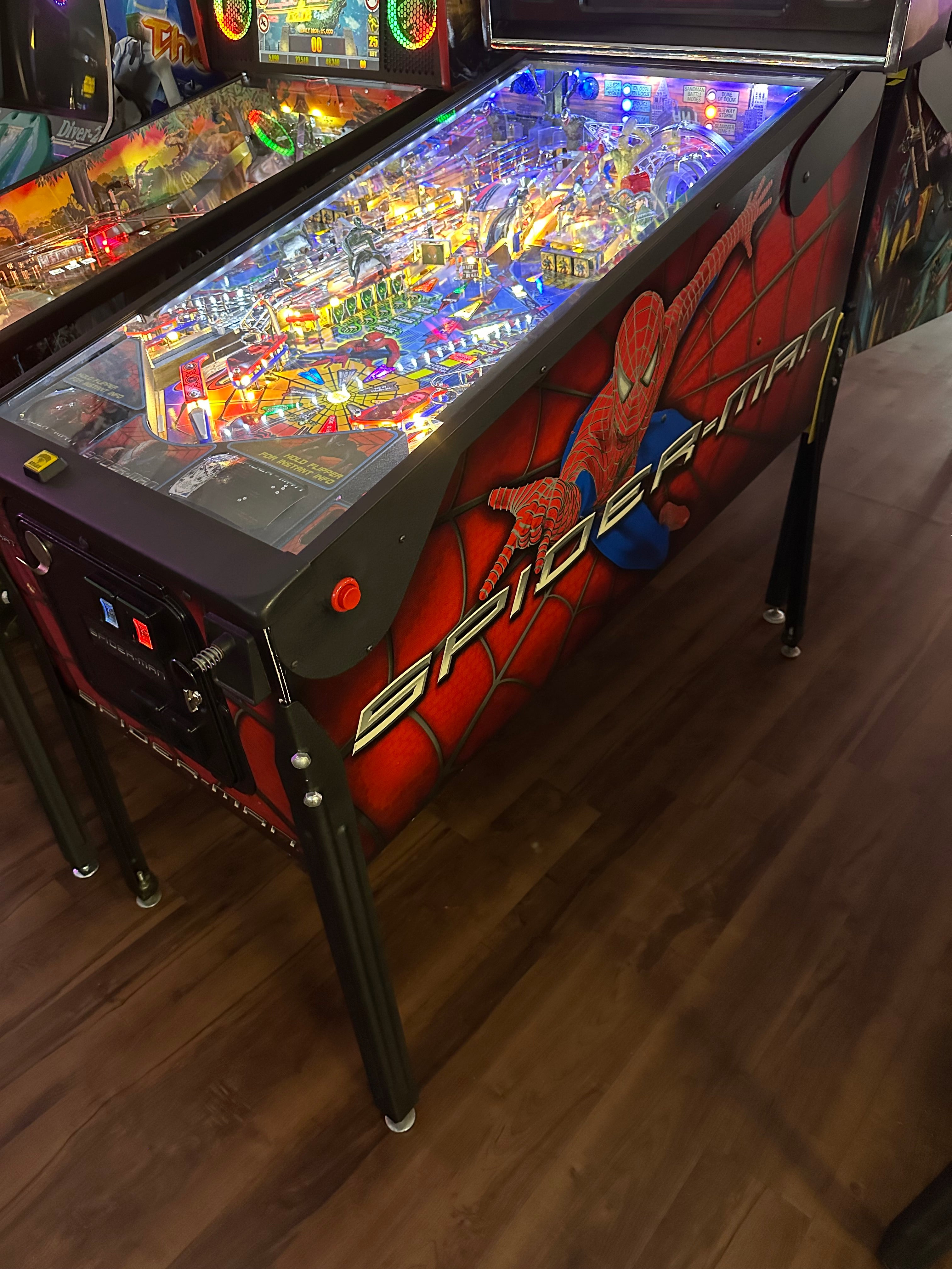 Stern Pinball LOADED Spider-Man Pinball Machine