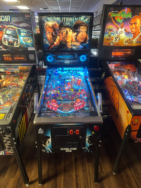Williams Demolition Man Pinball Machine