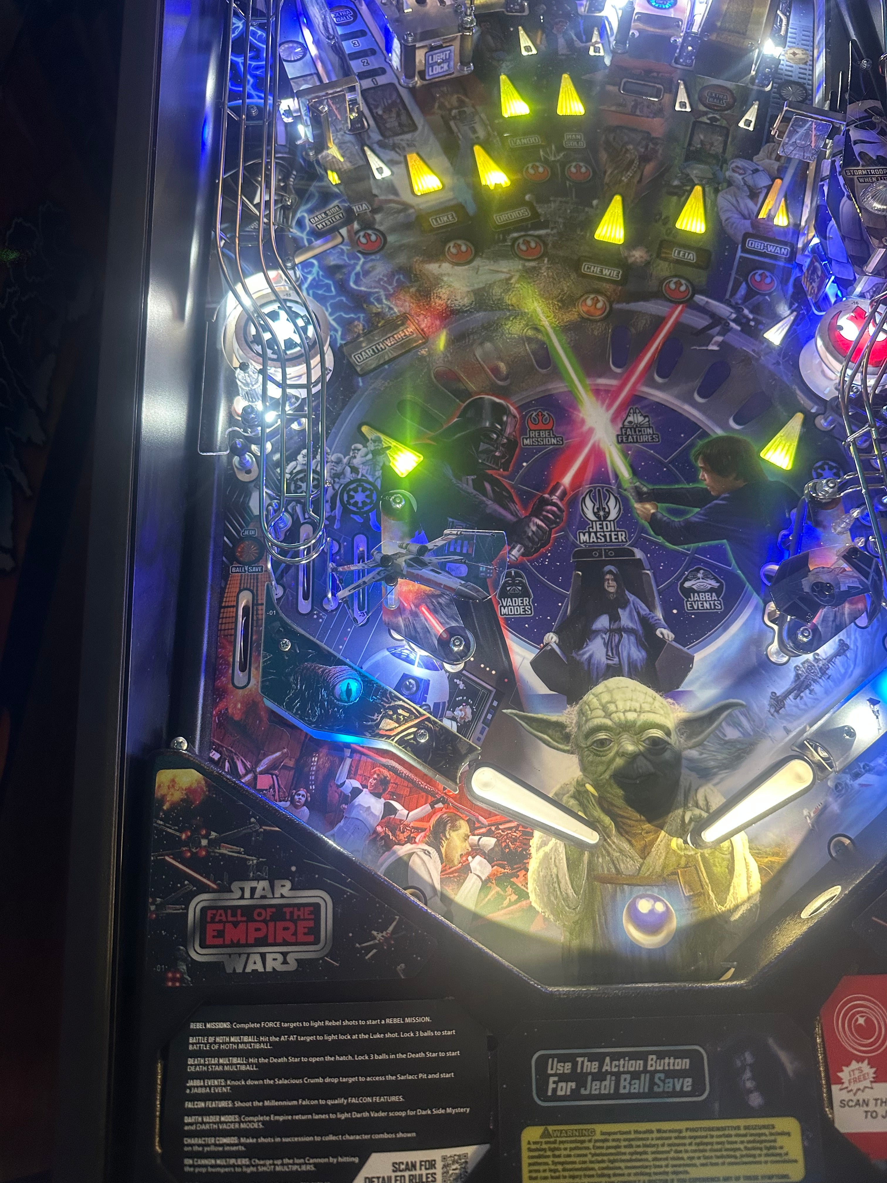 Stern Pinball Star Wars: Fall of the Empire Pro Pinball Machine