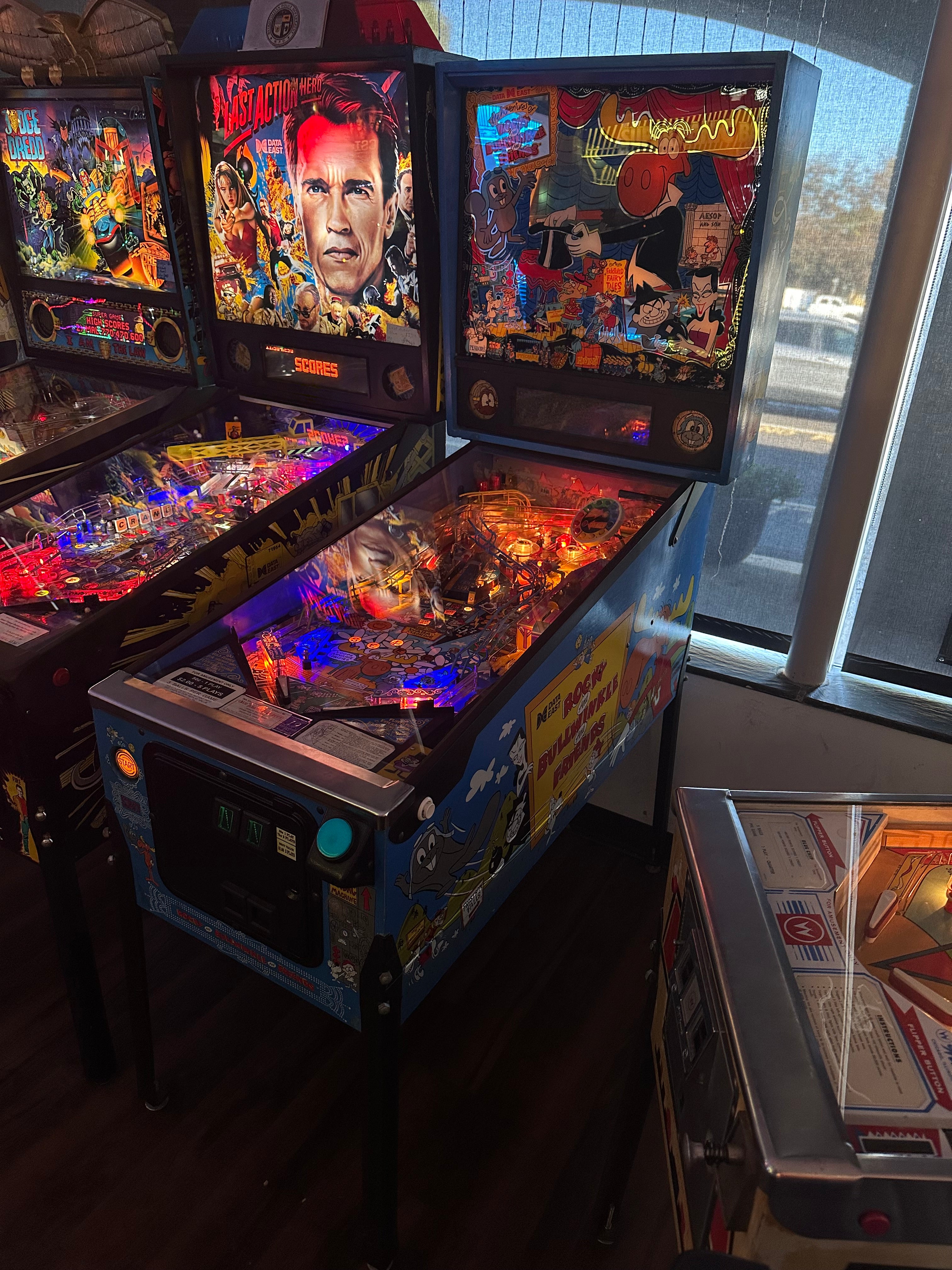 Data East The Adventures of Rocky and Bullwinkle and Friends Pinball Machine