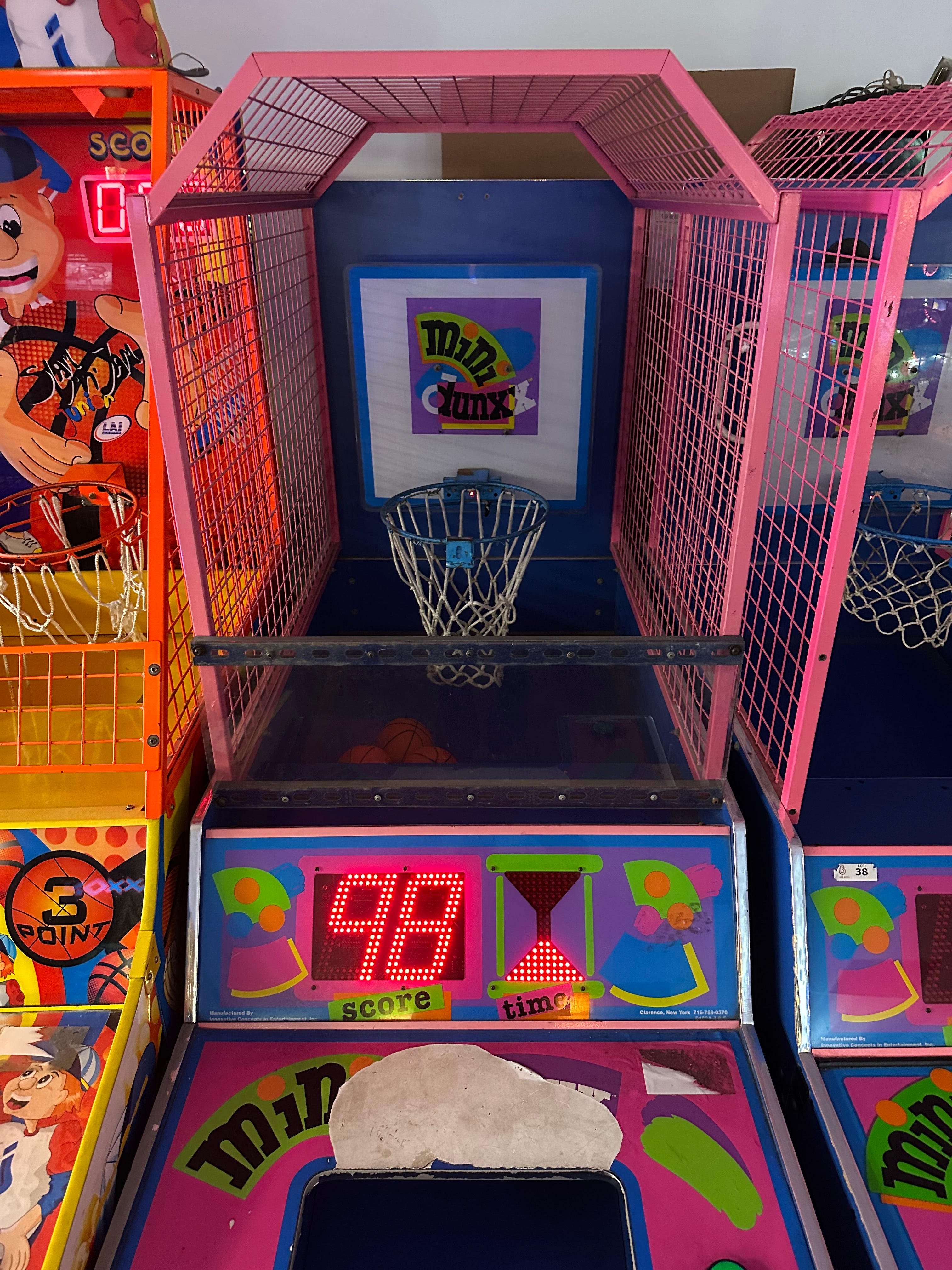 Mini-Dunxx Kiddie Basketball Arcade Game