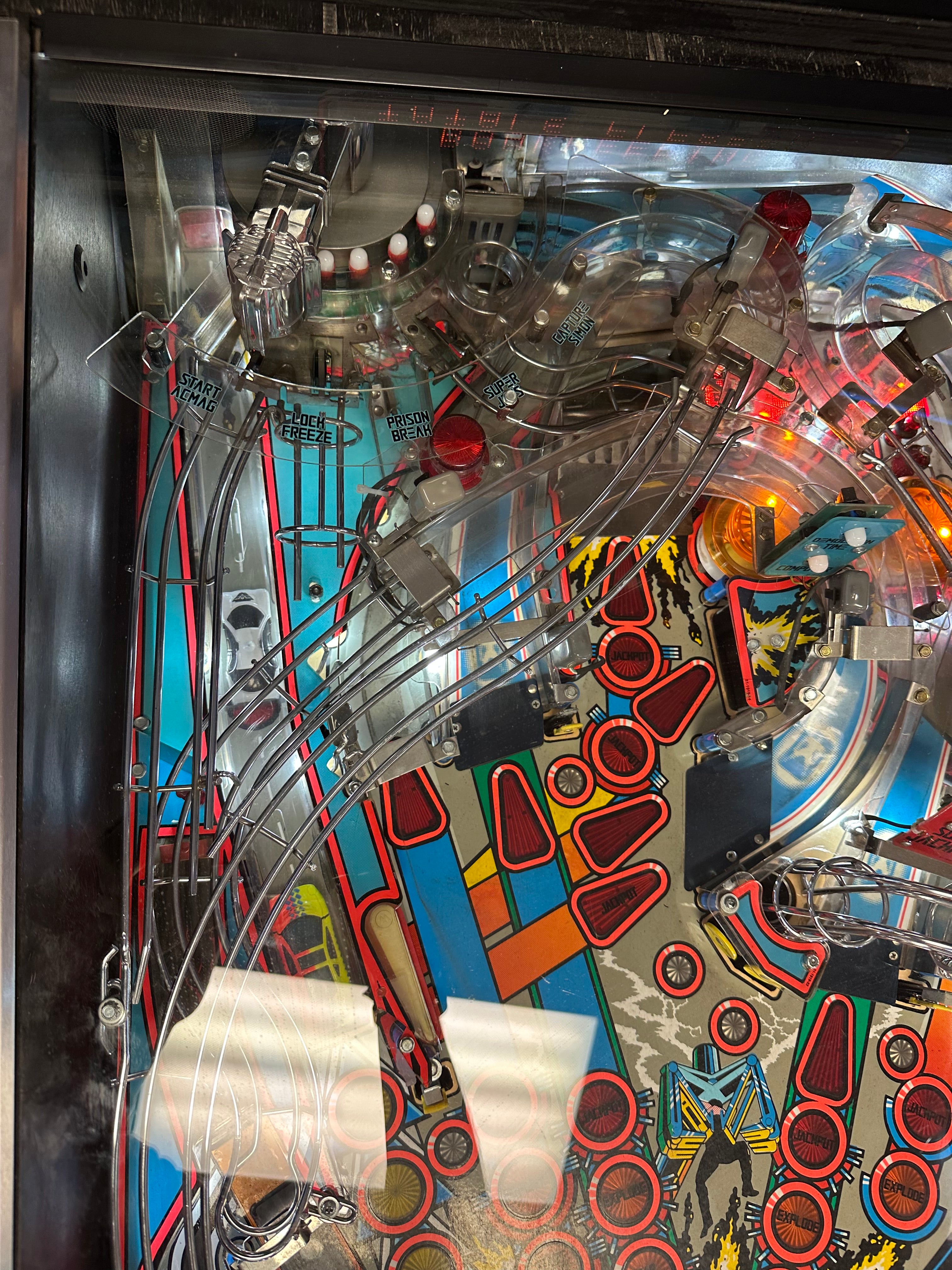 Williams Demolition Man Pinball Machine