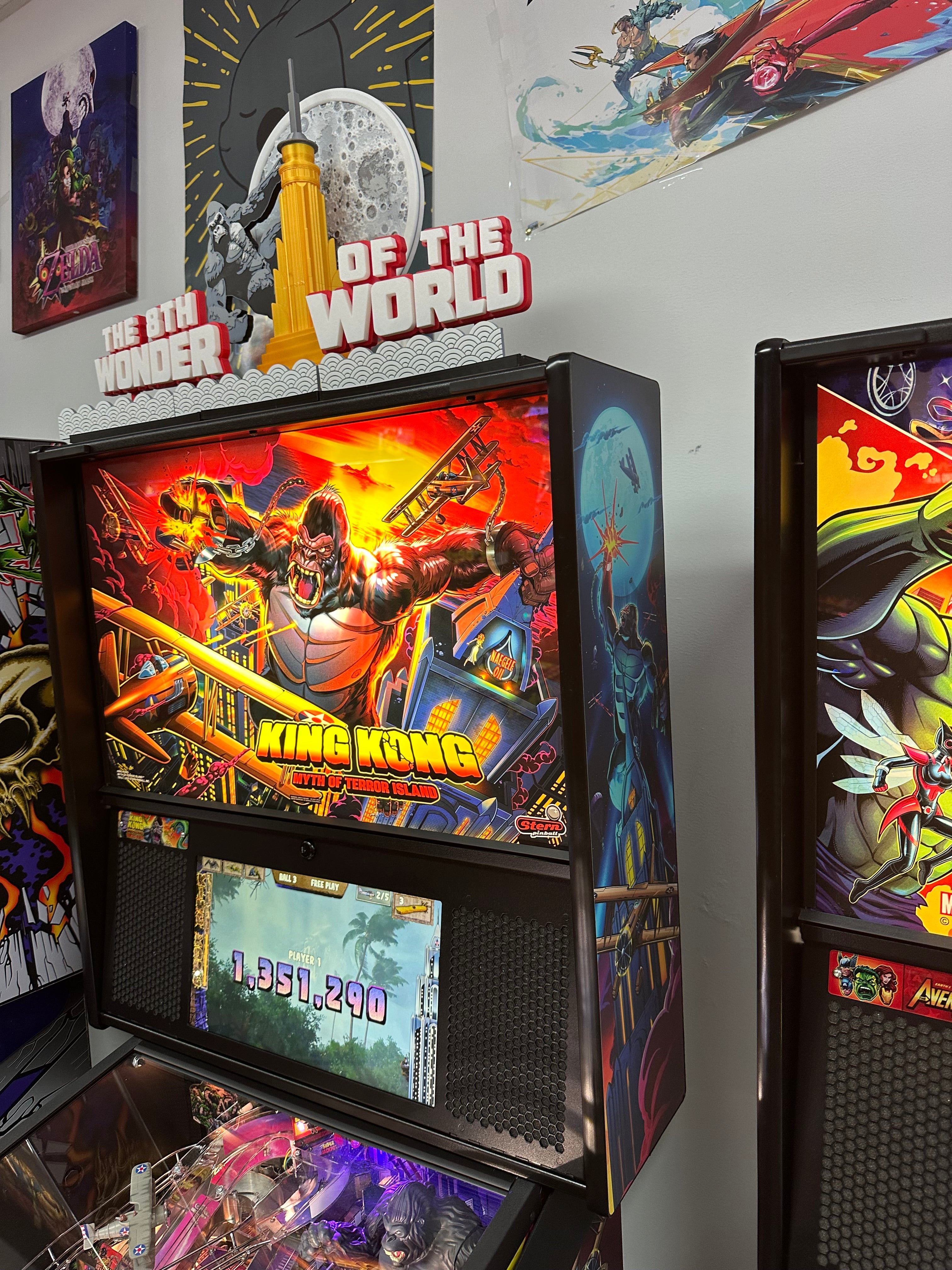 Stern Pinball King Kong: Myth of Terror Island Premium Pinball Machine