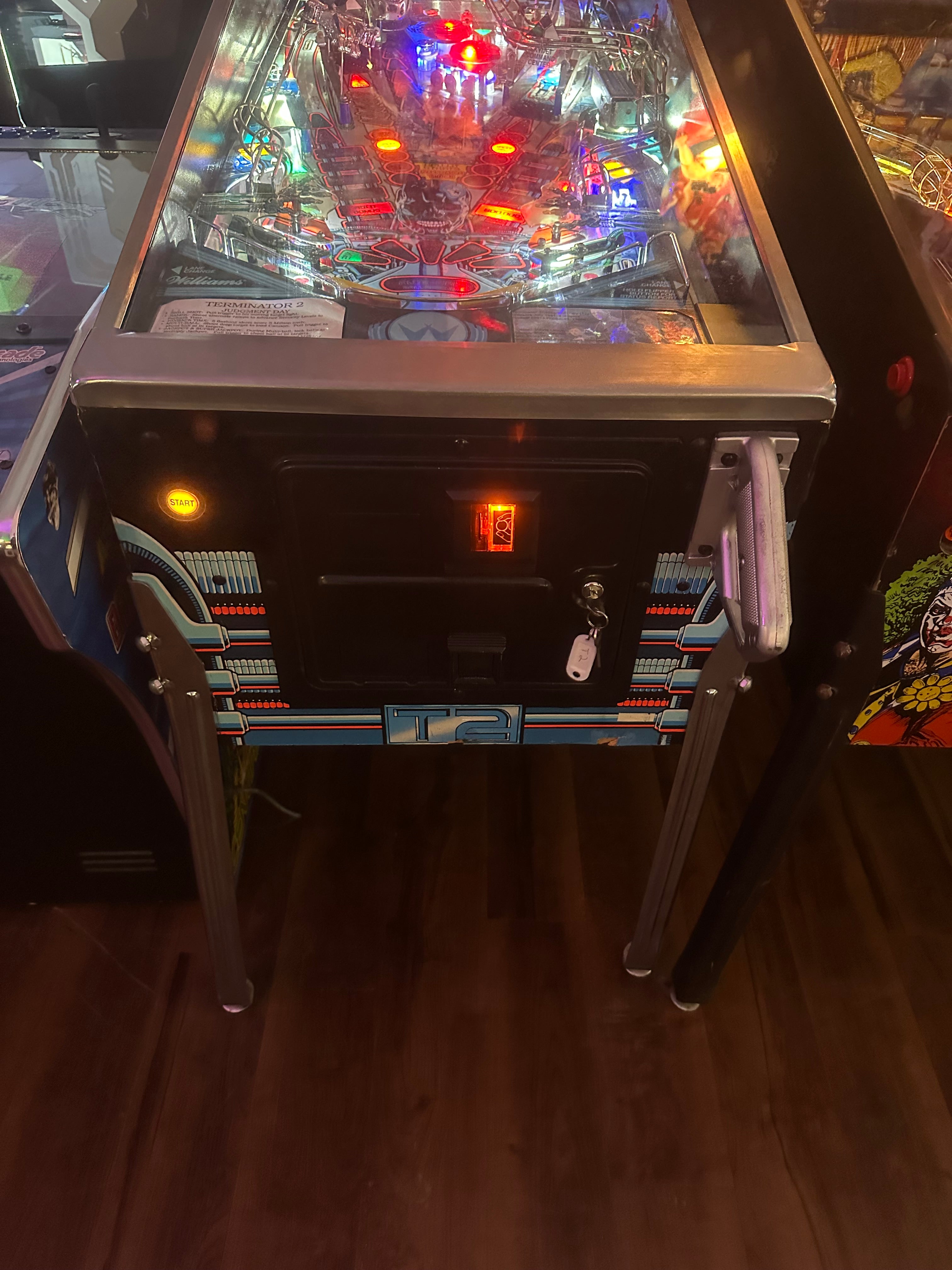 Williams Terminator 2: Judgement Day Pinball Machine