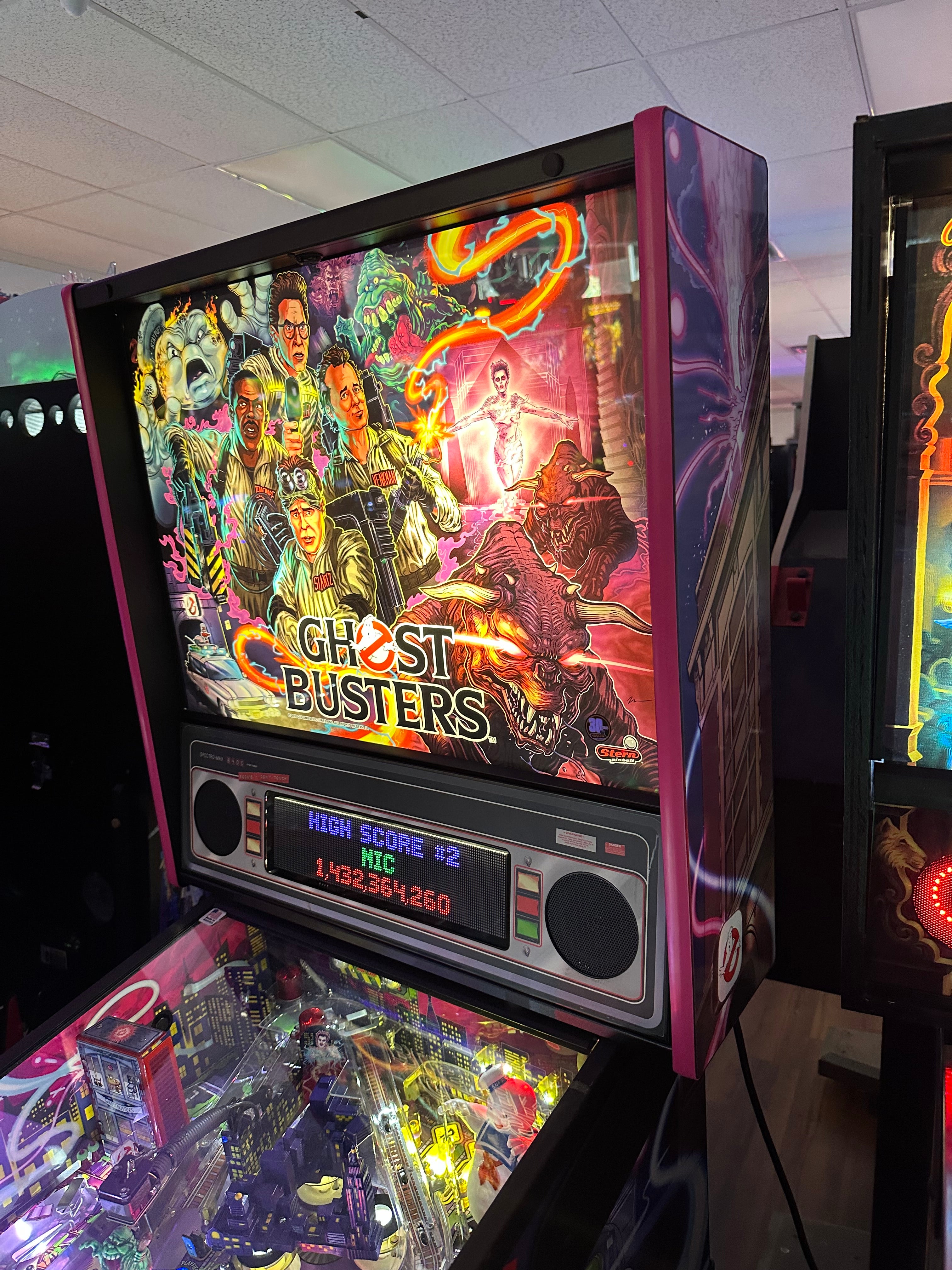 Stern Pinball LOADED Ghostbusters Pro Pinball Machine