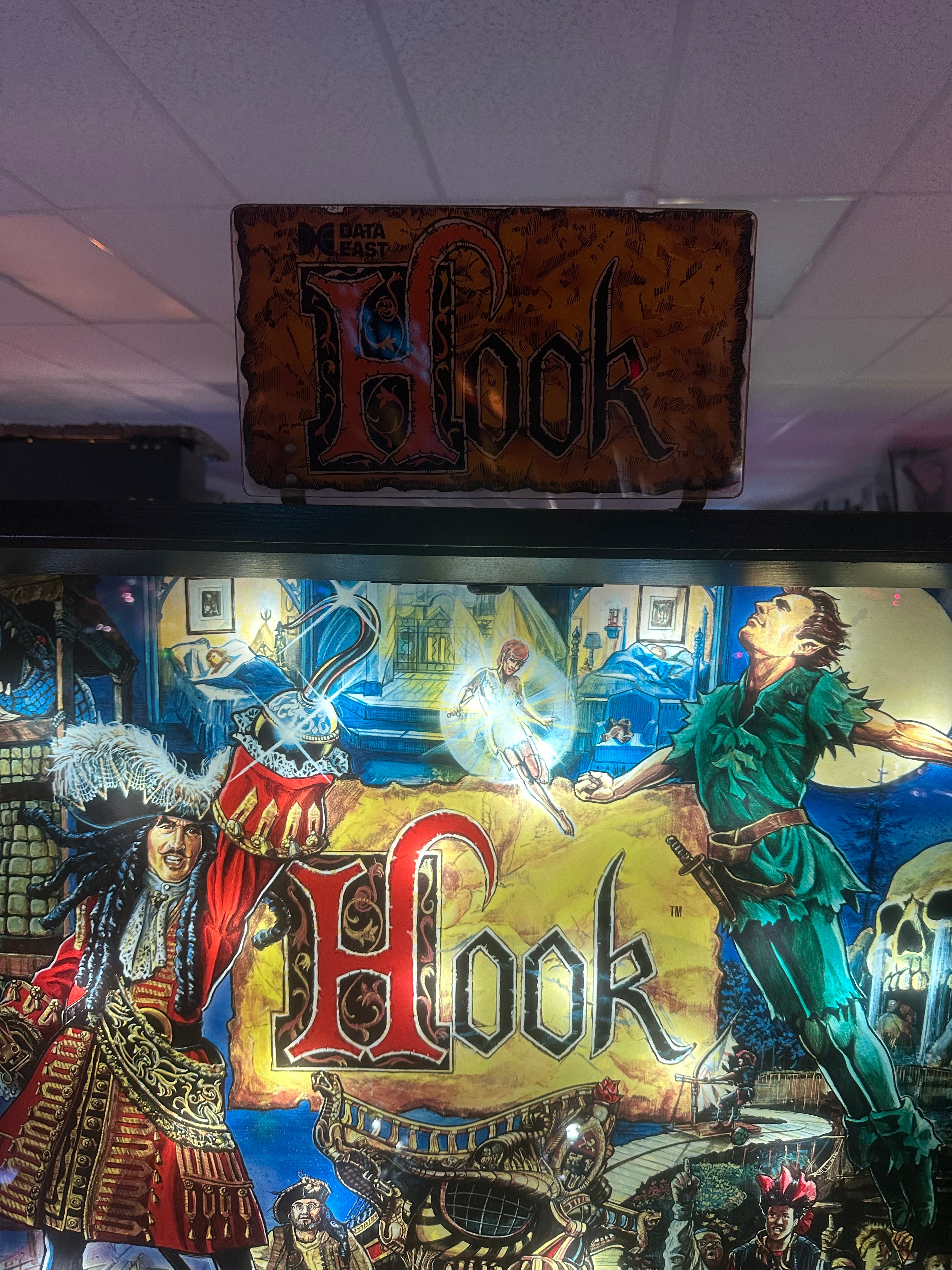 Data East Hook Pinball Machine