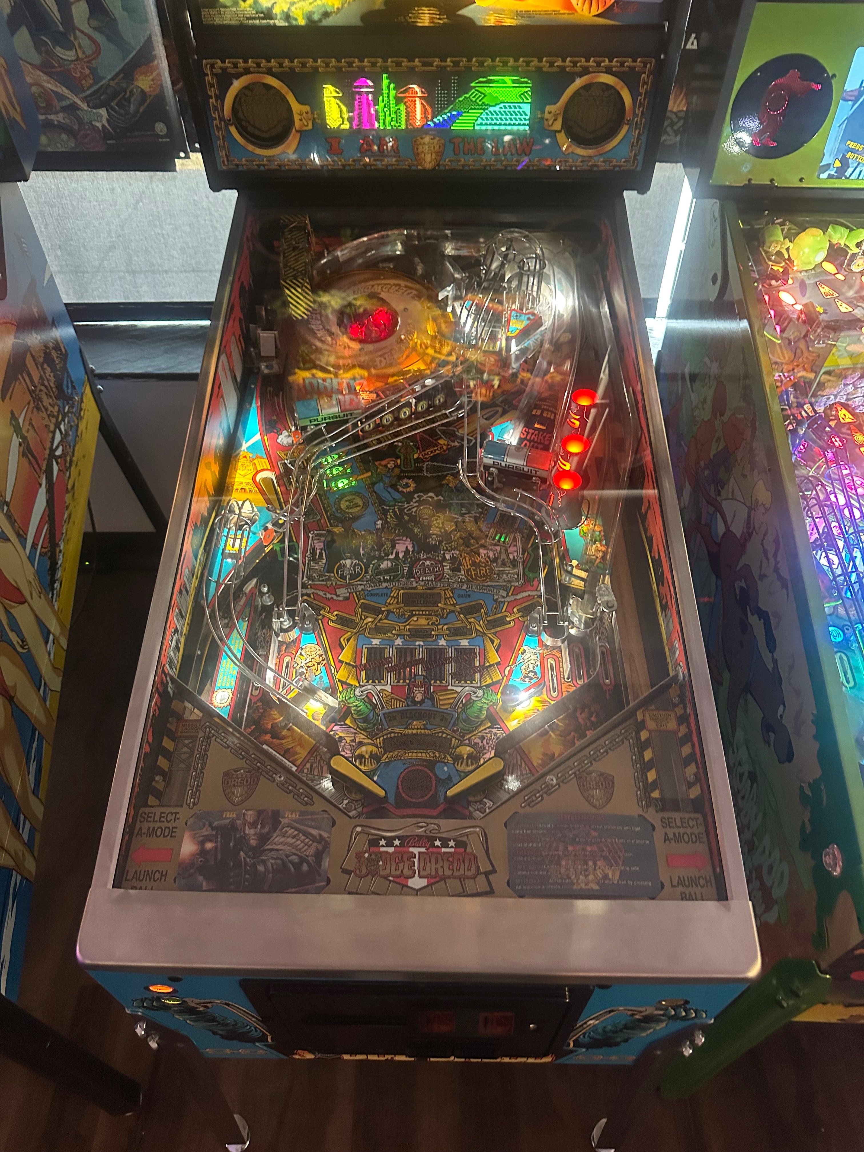 Bally Judge Dredd Pinball Machine