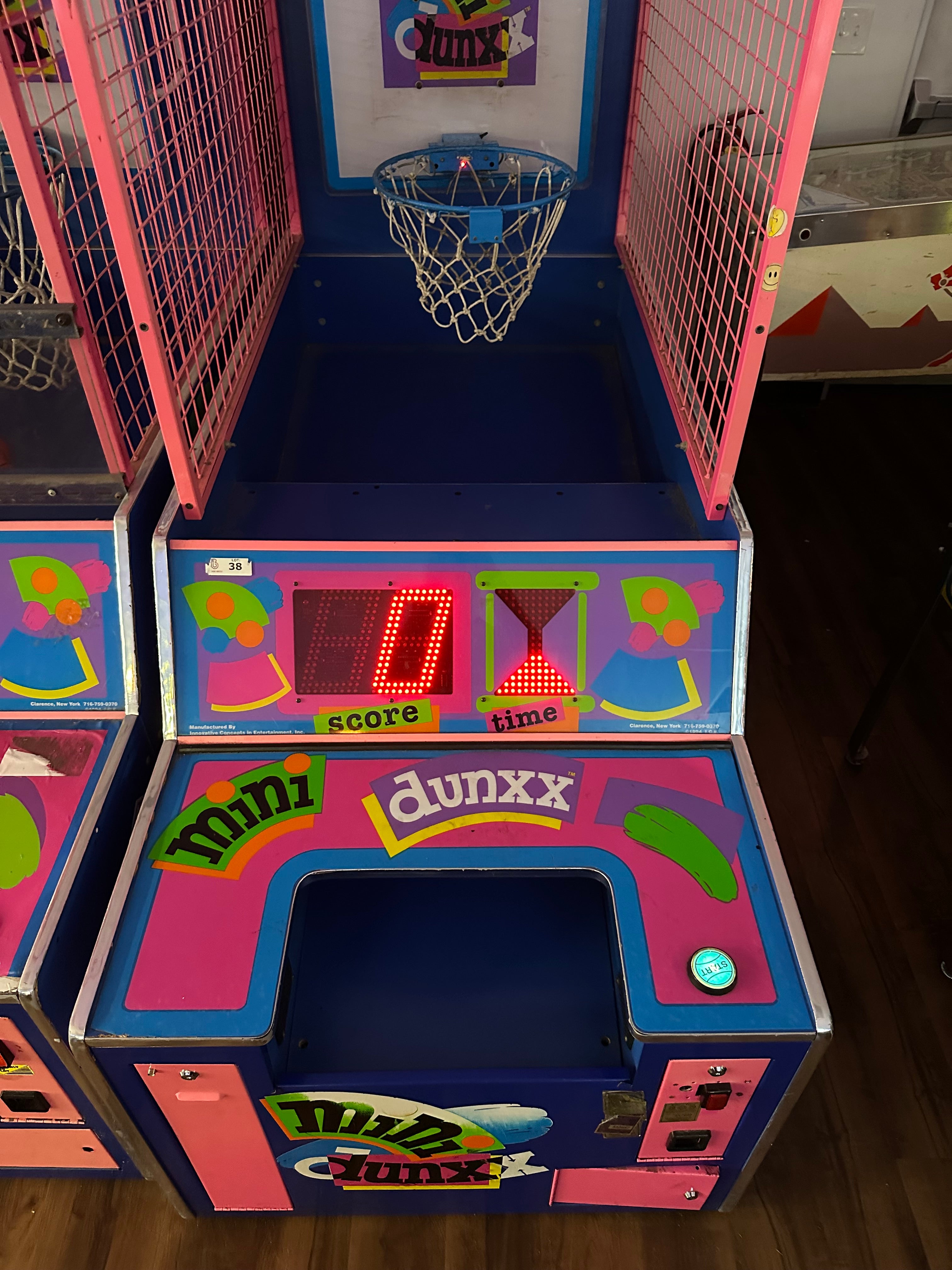 Mini-Dunxx Kiddie Basketball Arcade Game