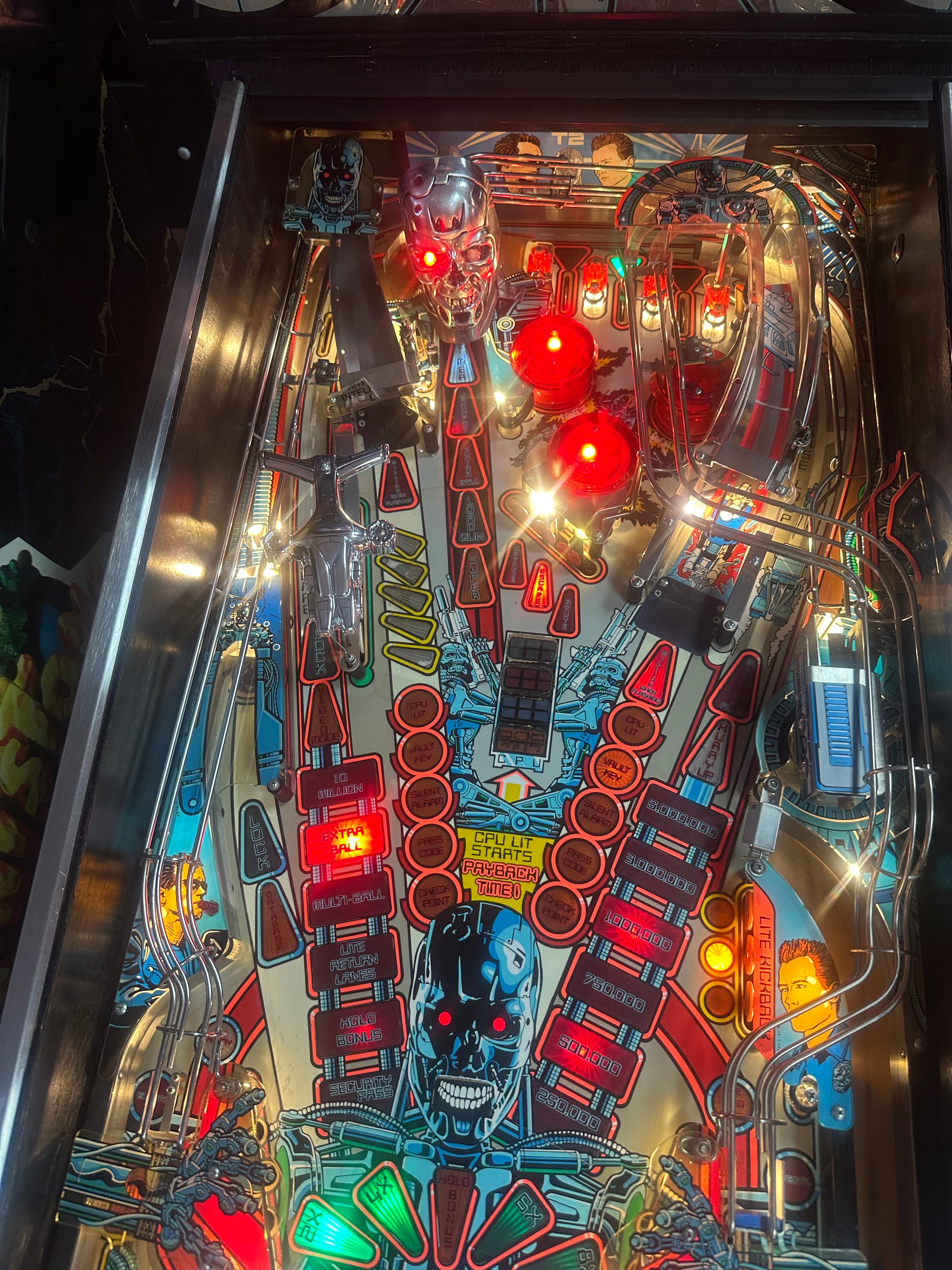 Williams Terminator 2: Judgement Day Pinball Machine