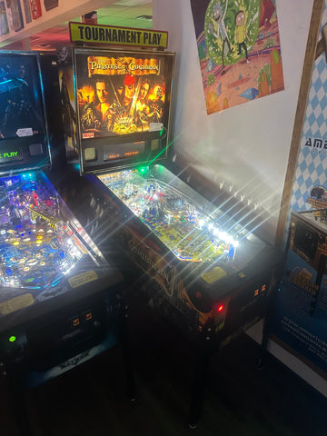 Image of Stern Pinball Pirates of the Caribbean Pinball Machine