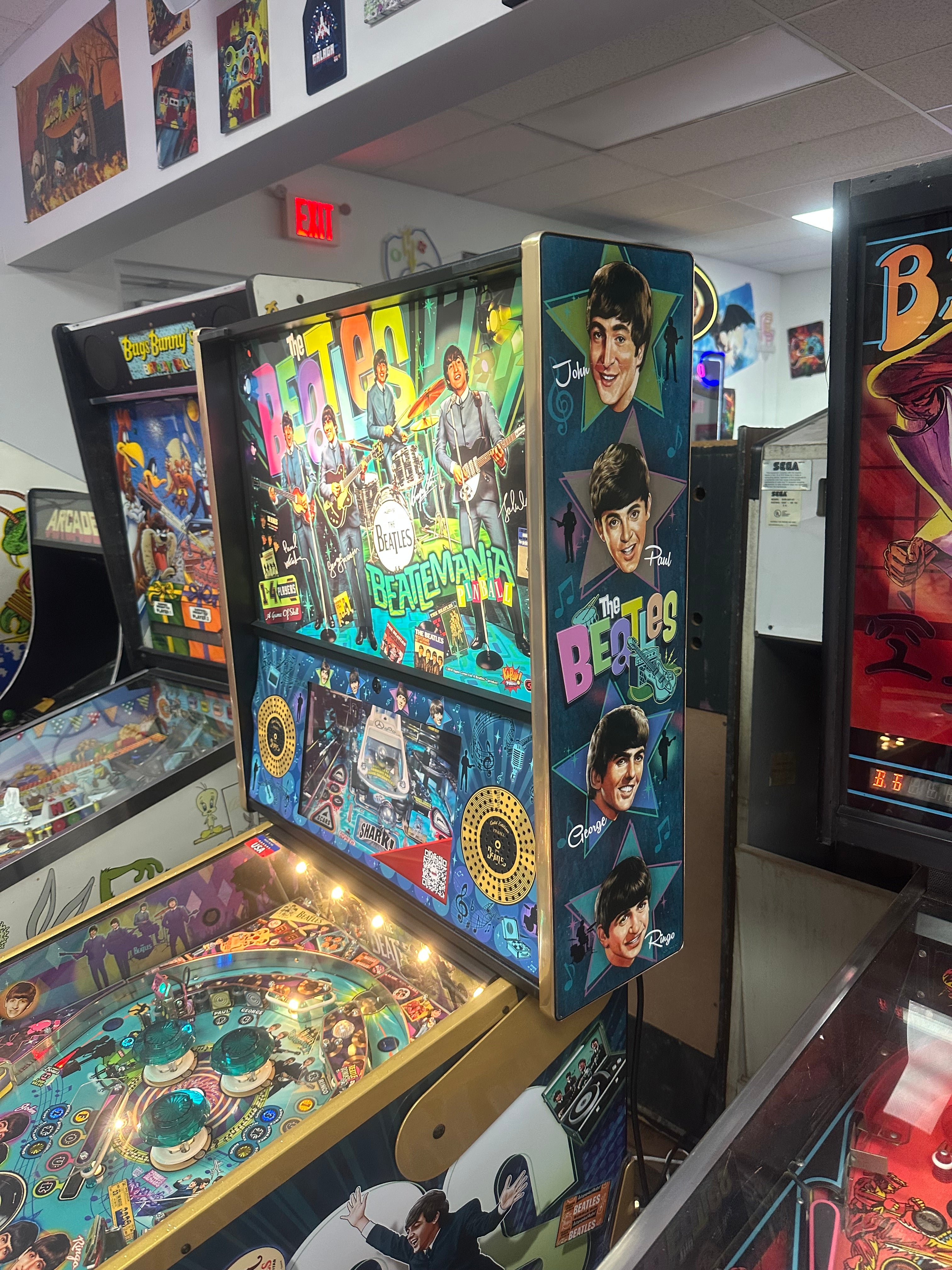Stern Pinball The Beatles Gold Pinball Machine