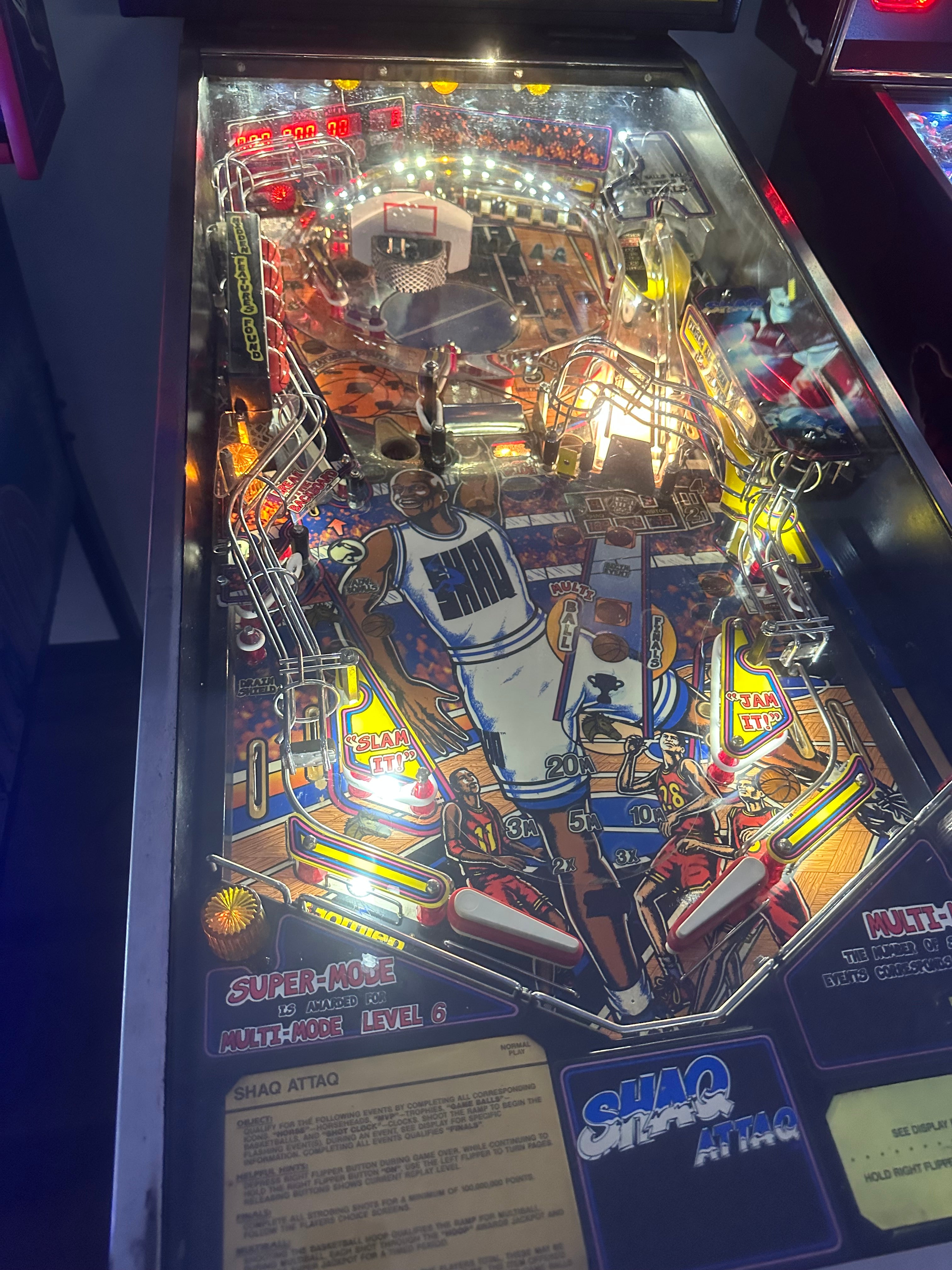 Gottlieb Shaq Attaq Pinball Machine