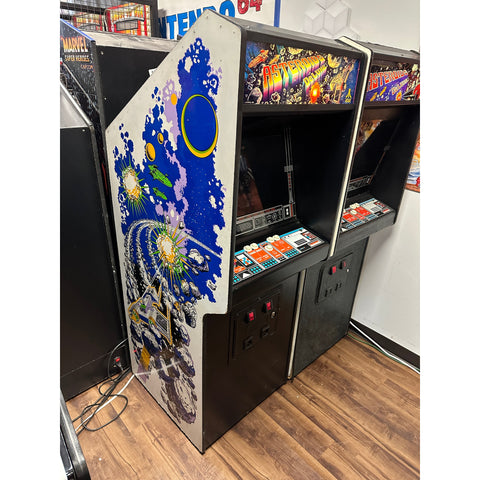 Image of Asteroids Deluxe Arcade Game