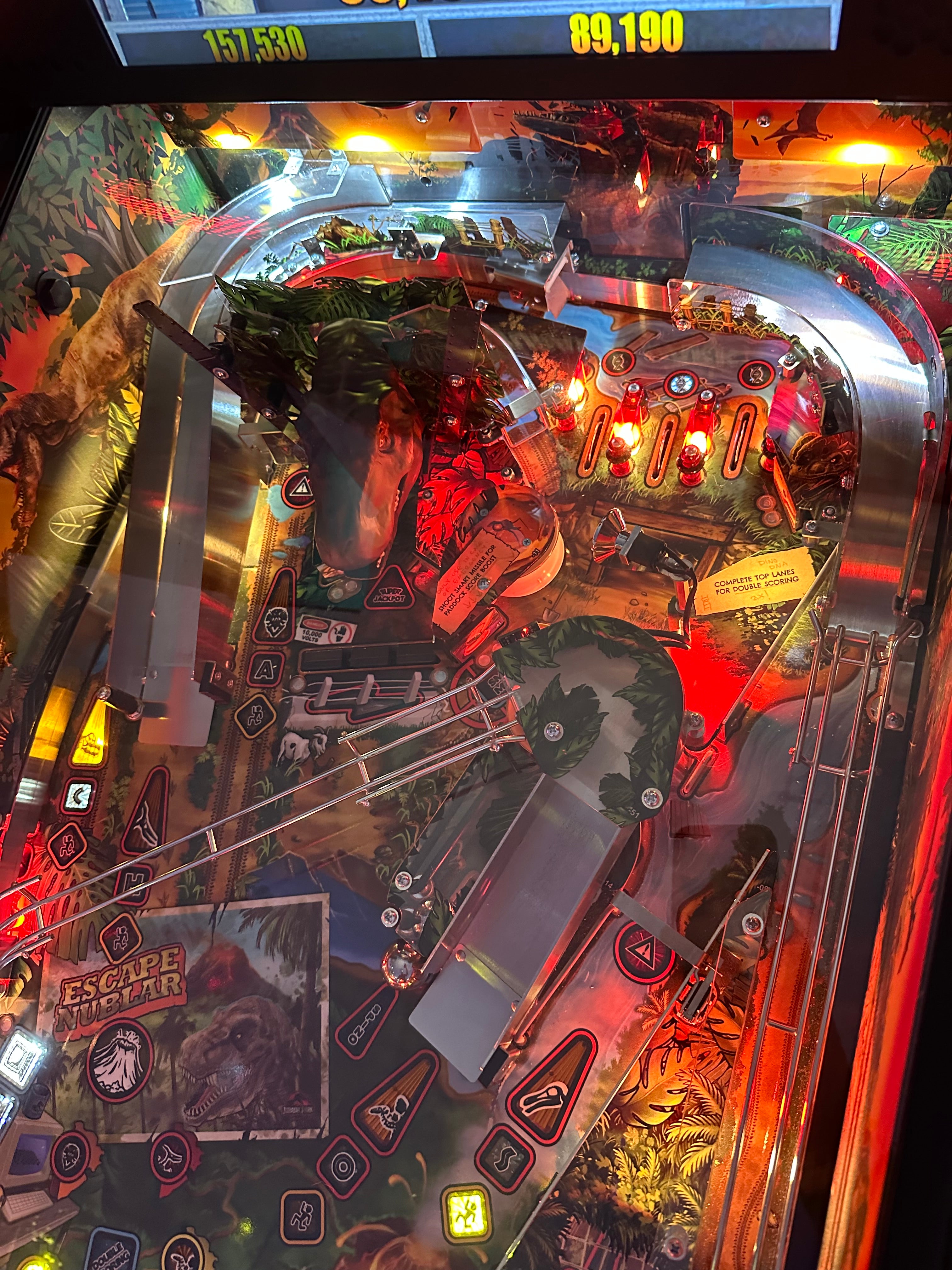 Stern Pinball LOADED Jurassic Park Home Pinball Machine