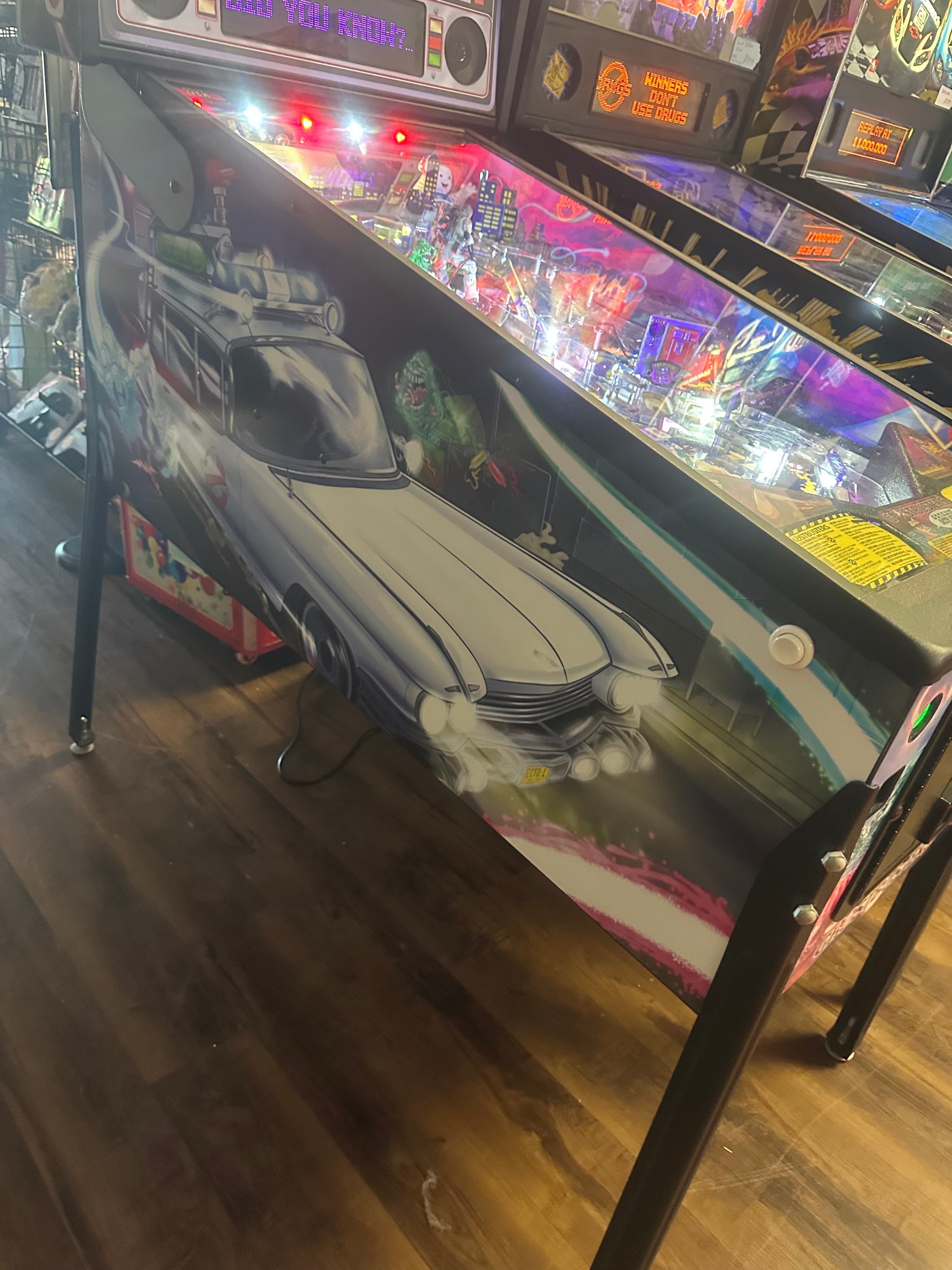 Stern Pinball LOADED Ghostbusters Pro Pinball Machine