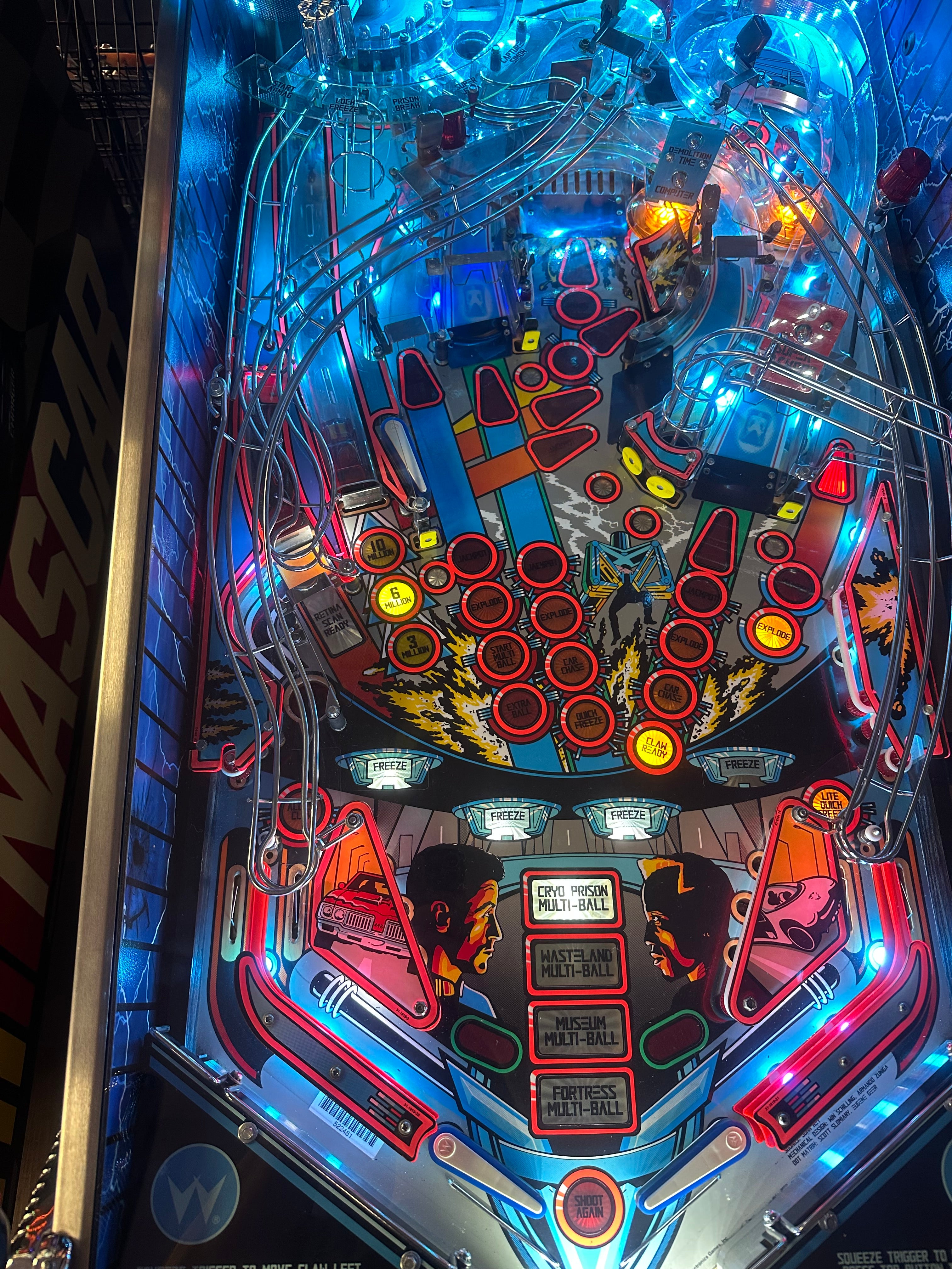 Williams Demolition Man Pinball Machine