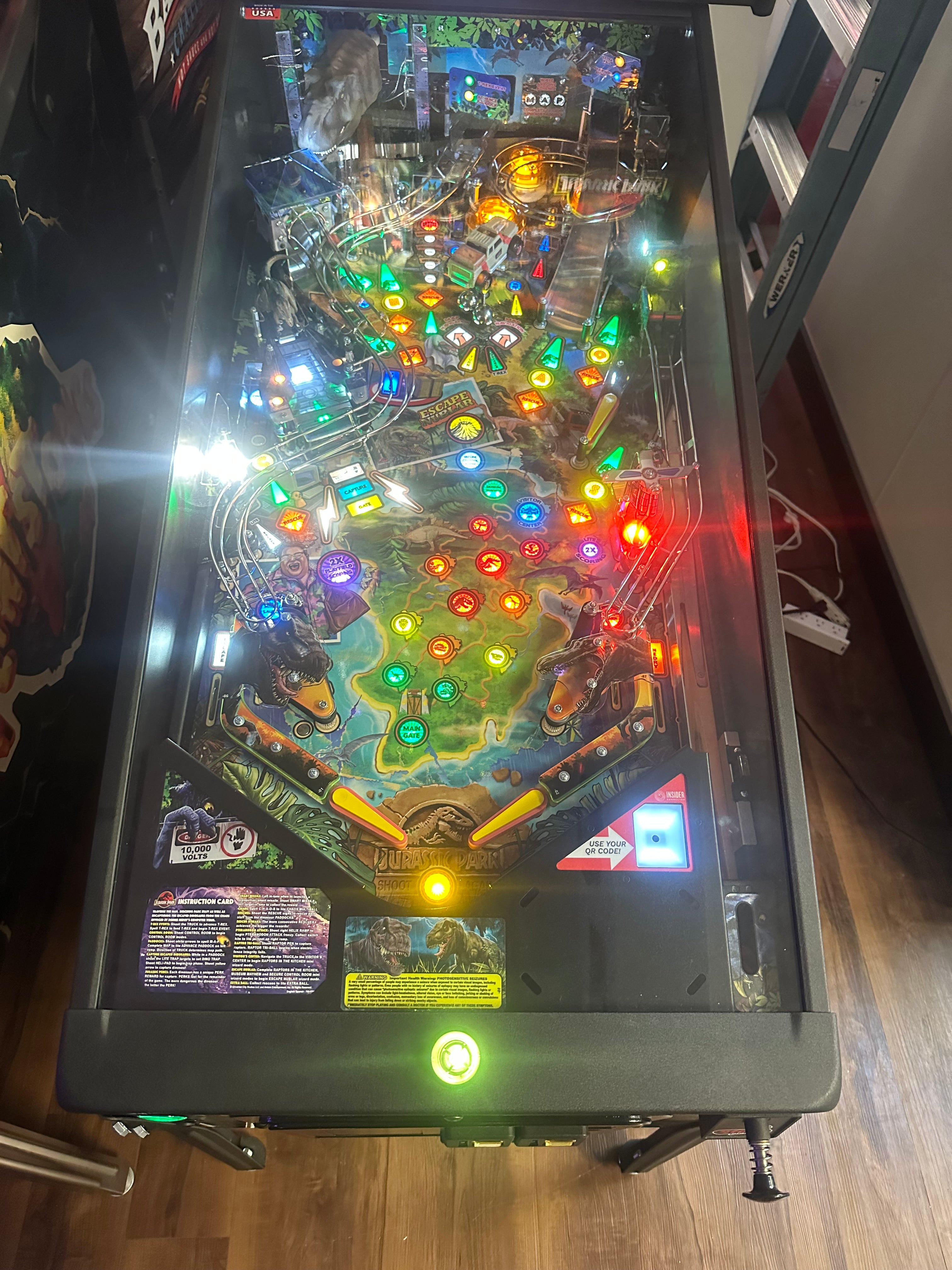 Stern Pinball Jurassic Park Premium Pinball Machine