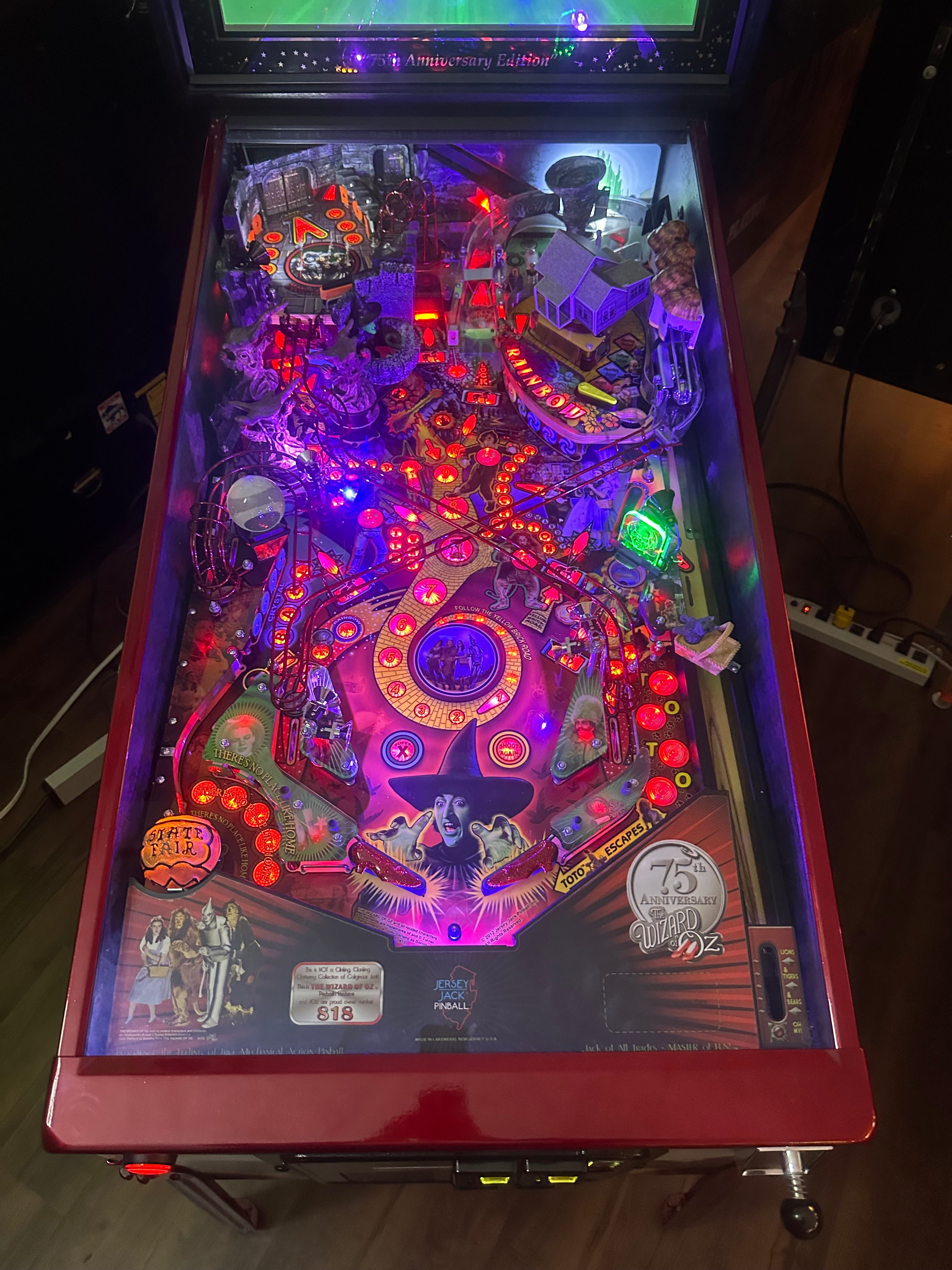 JJP Wizard of Oz 75th Anniversary Ruby Red Edition Pinball Machine