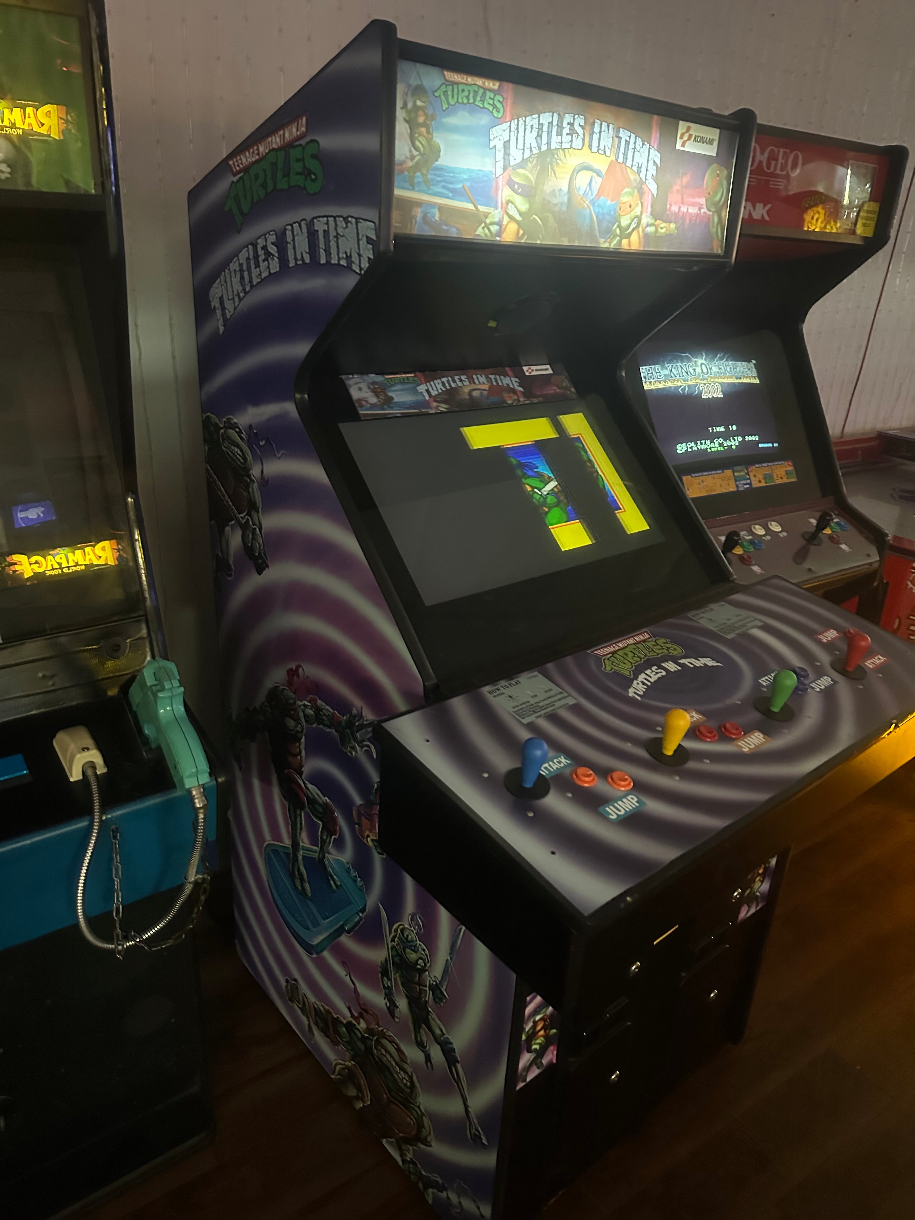TMNT: Turtles in Time Arcade Game