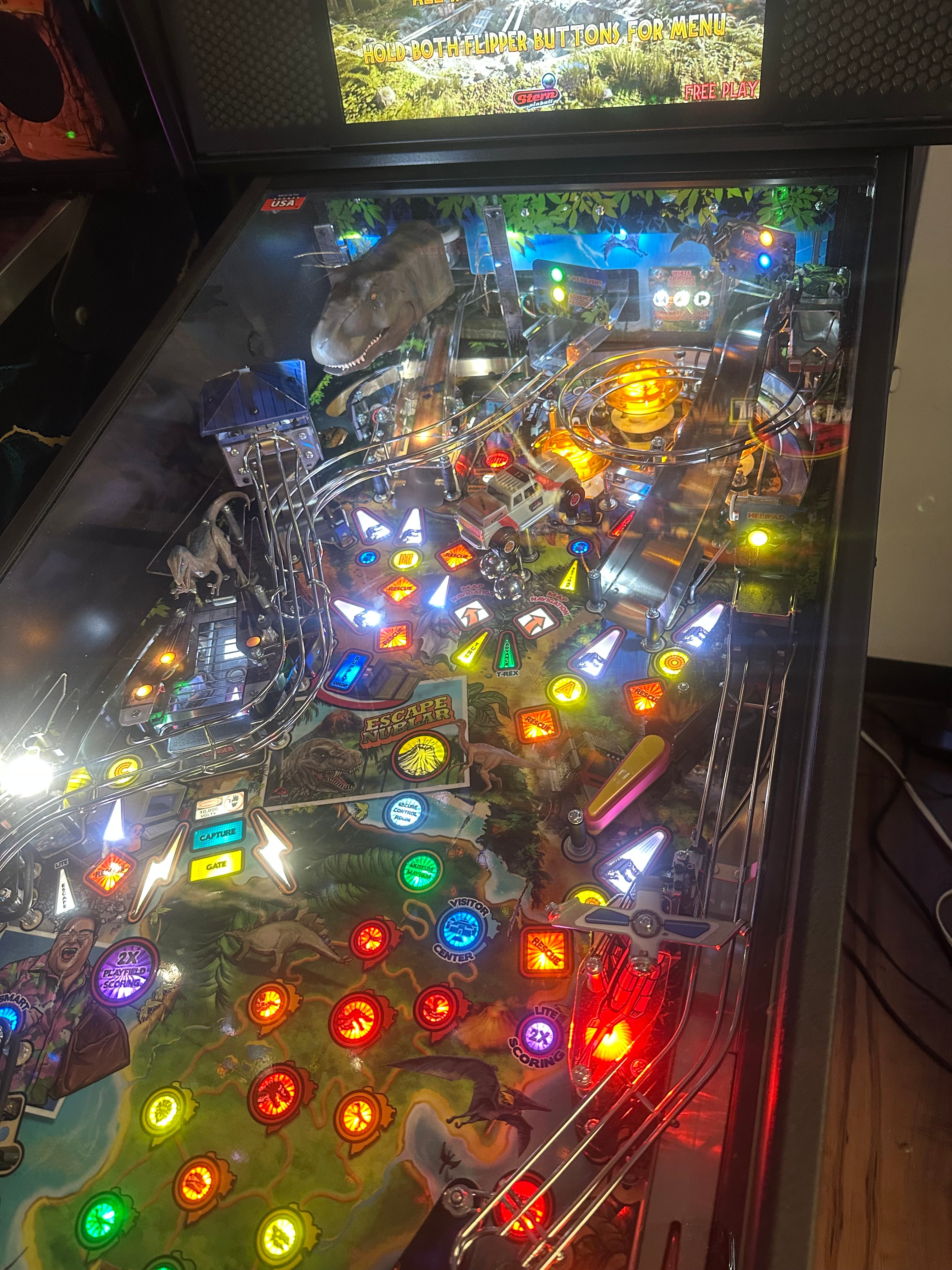 Stern Pinball Jurassic Park Premium Pinball Machine
