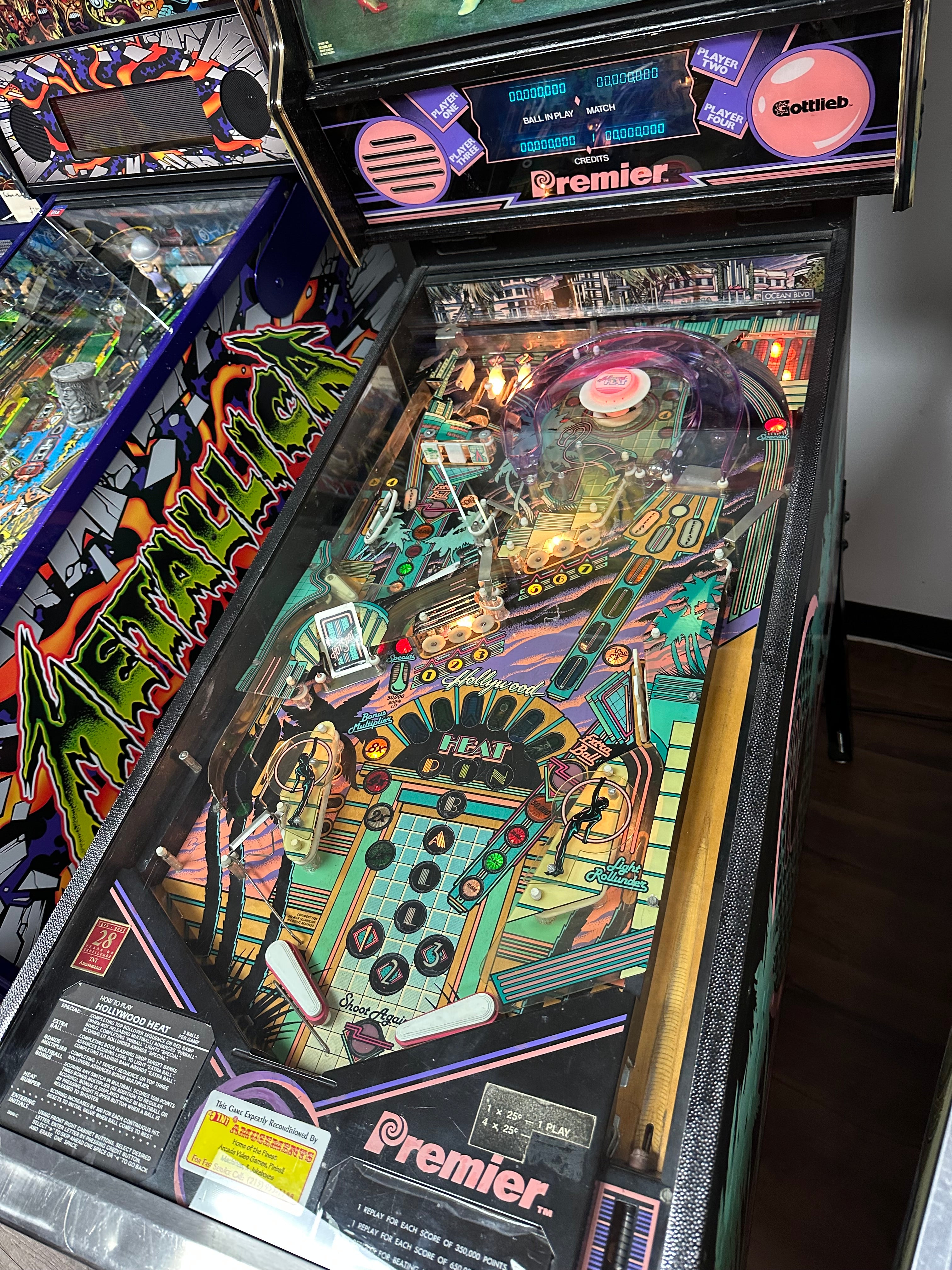 Gottlieb Hollywood Heat Pinball Machine