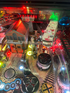 Stern Pinball LOADED The Walking Dead Premium Pinball Machine with Stern Topper