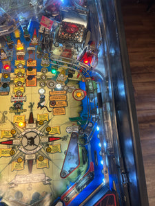 Stern Pinball Pirates of the Caribbean Pinball Machine