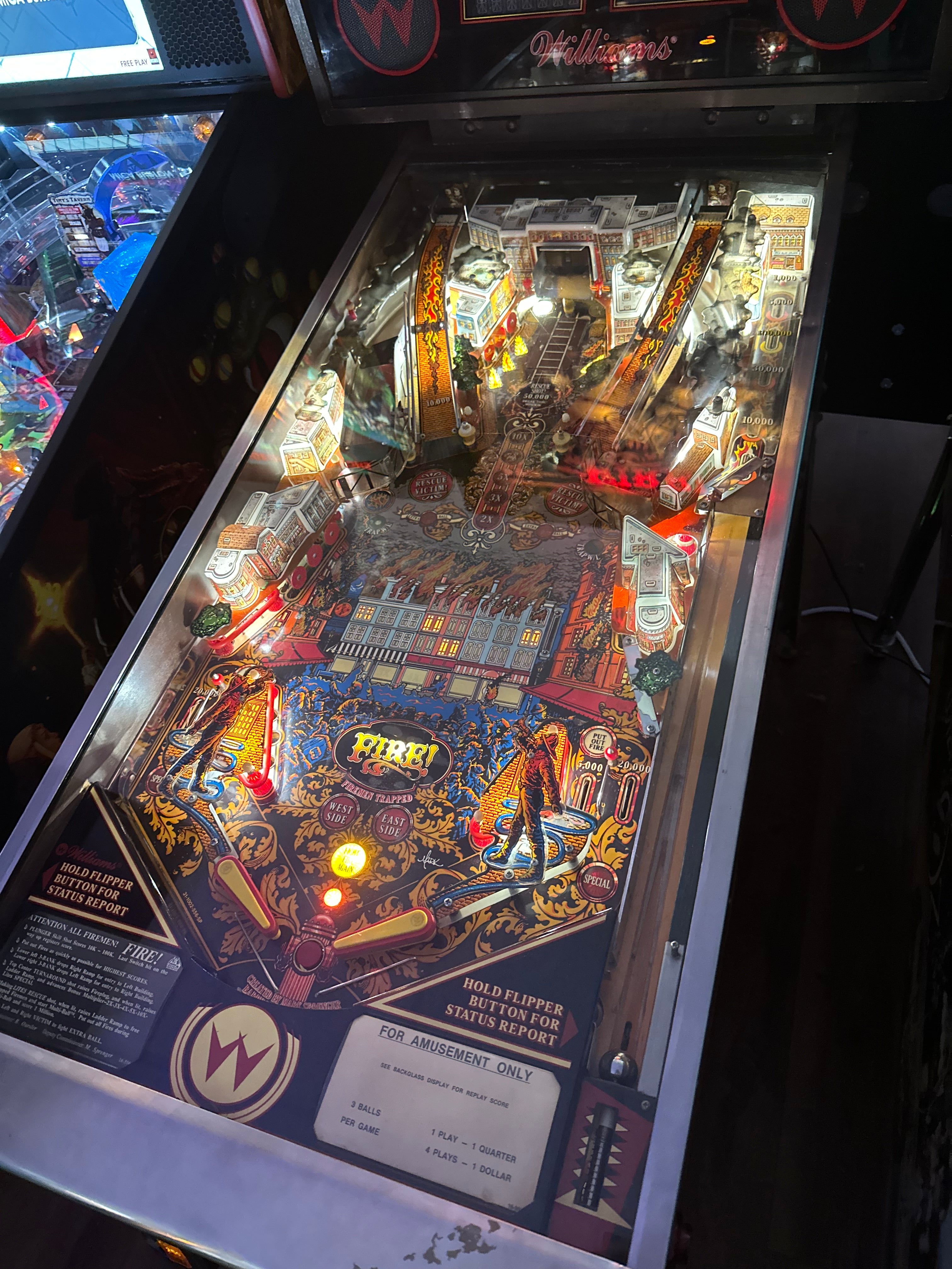 Williams Fire! Pinball Machine