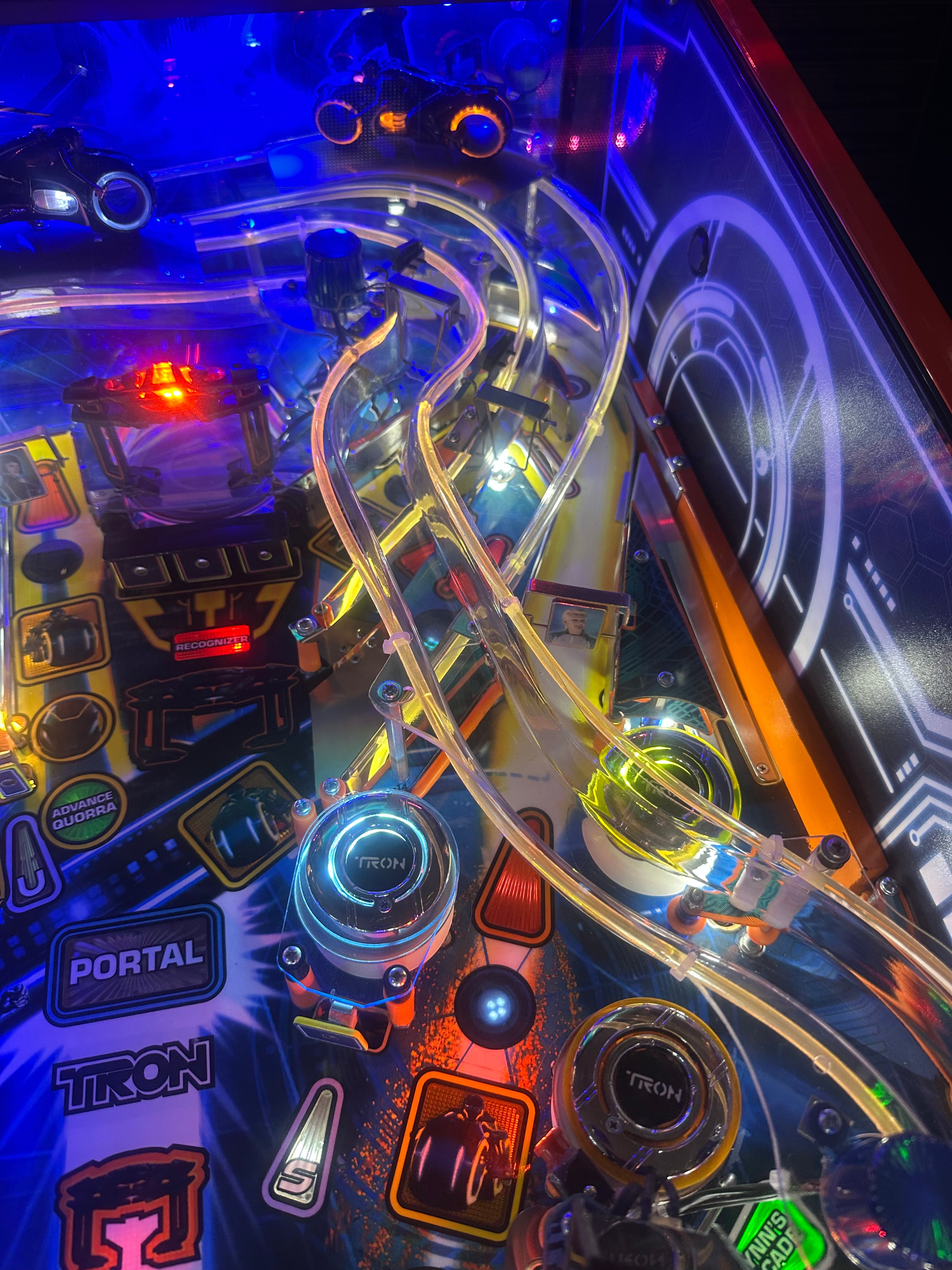 Stern Pinball LOADED TRON: Legacy Pro Pinball Machine