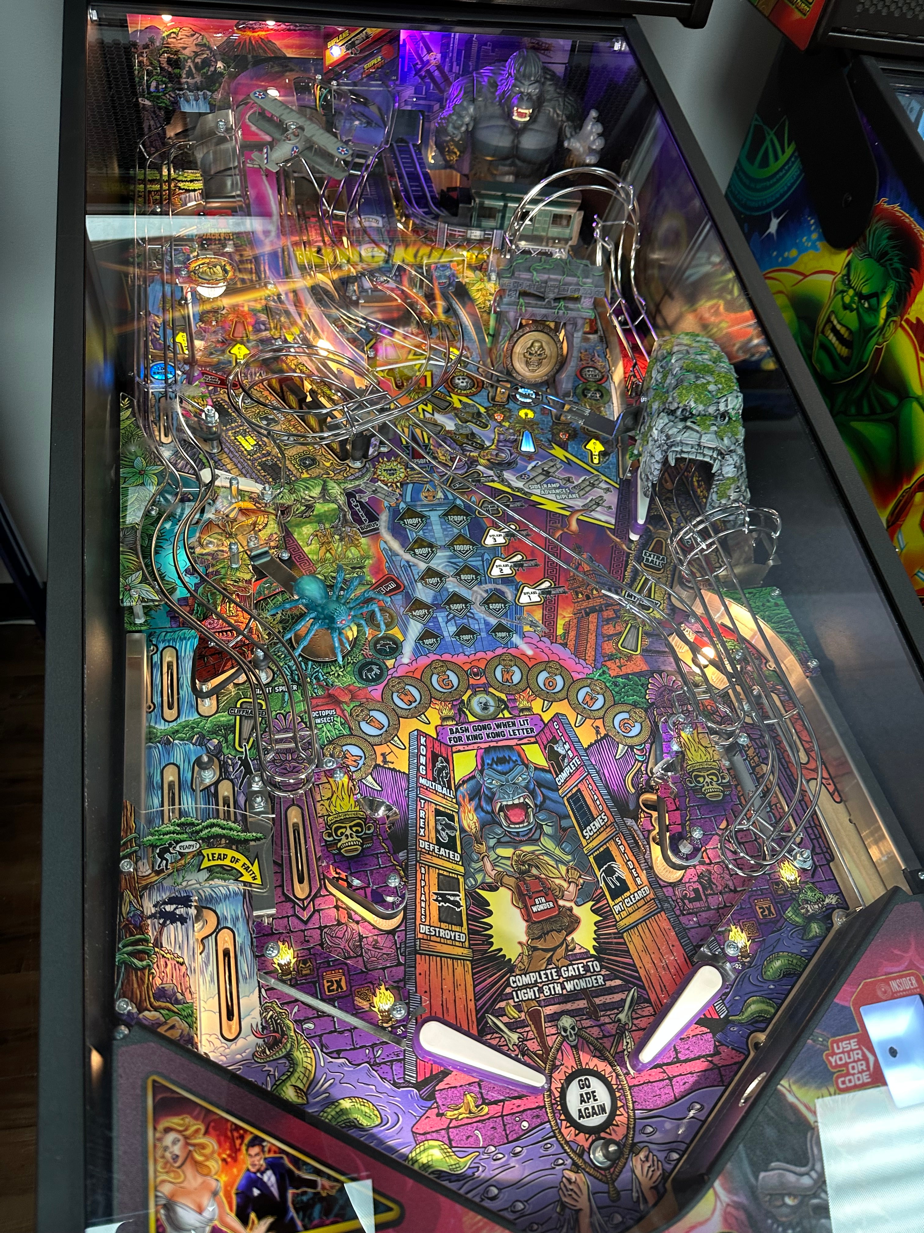 Stern Pinball King Kong: Myth of Terror Island Premium Pinball Machine