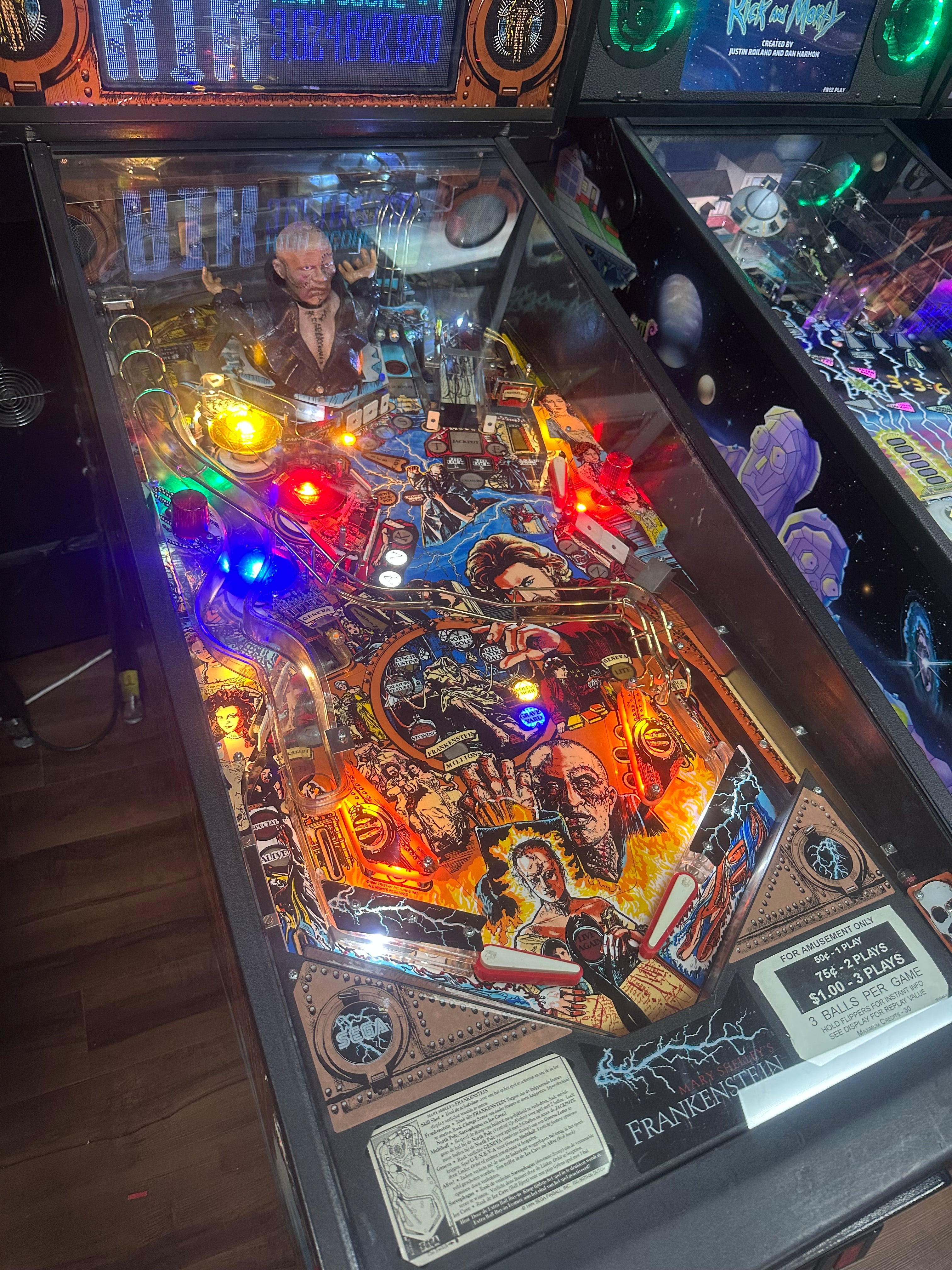 SEGA Mary Shelley's Frankenstein Pinball Machine