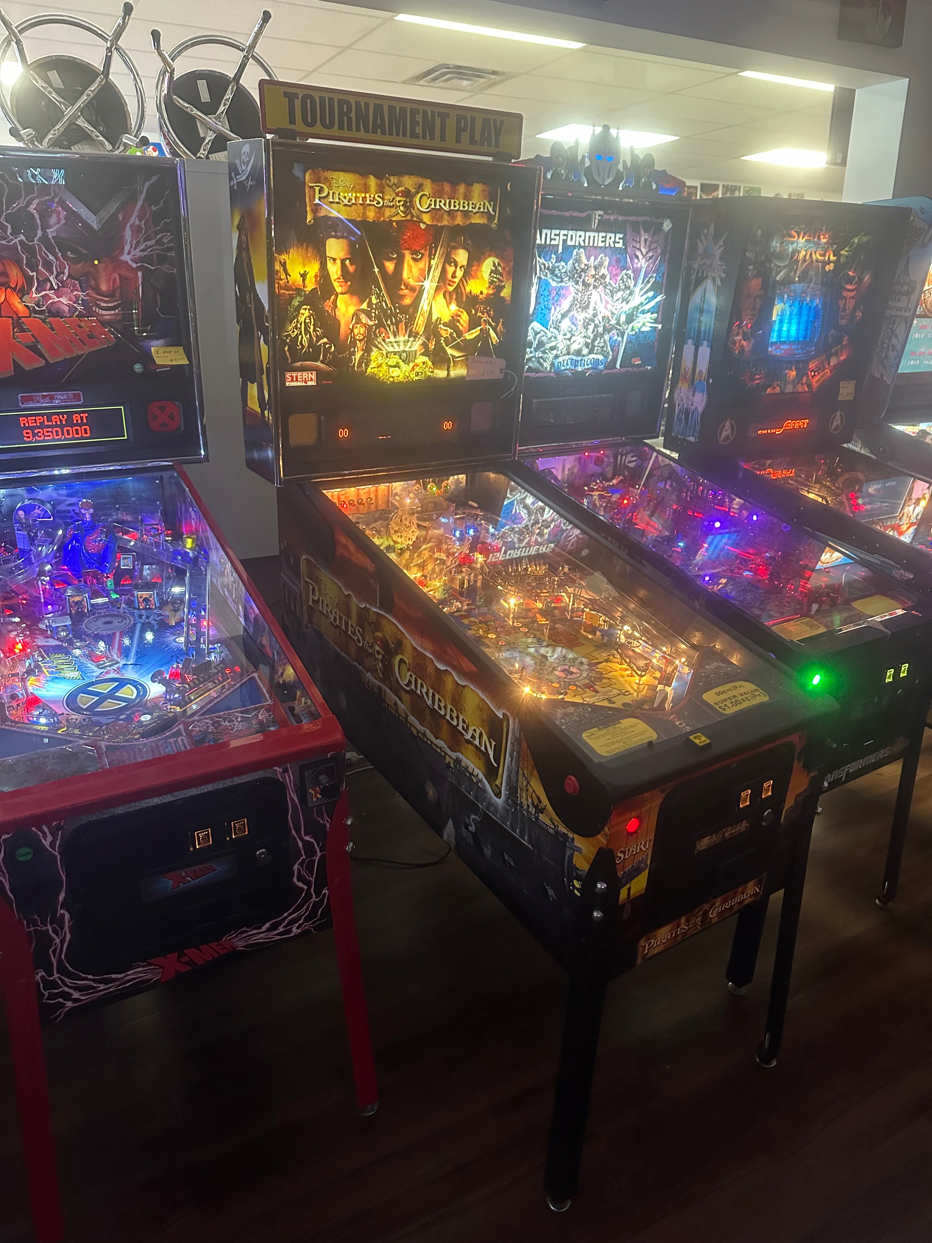 Stern Pinball Pirates of the Caribbean Pinball Machine