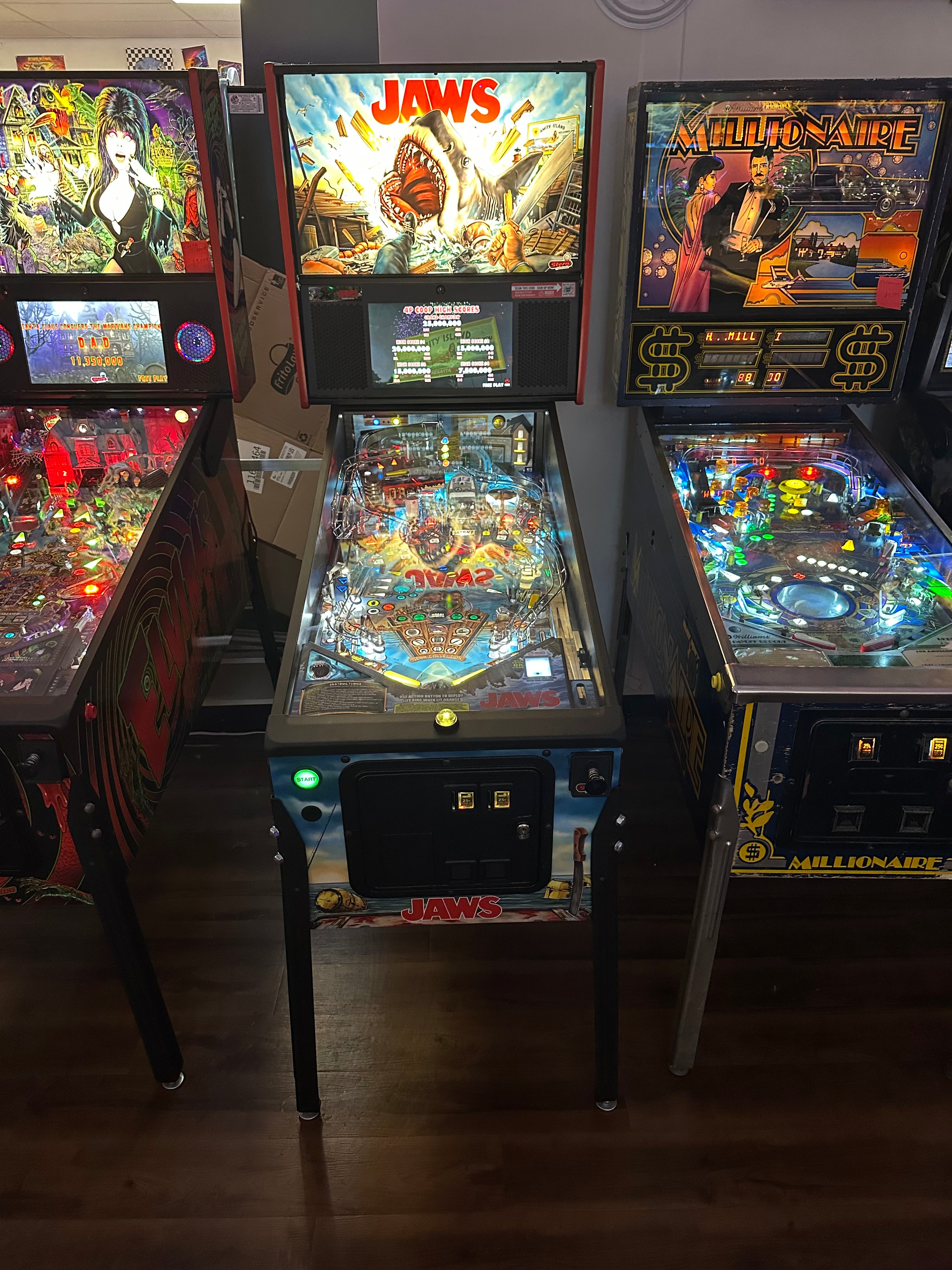 Stern Pinball Jaws Premium Pinball Machine