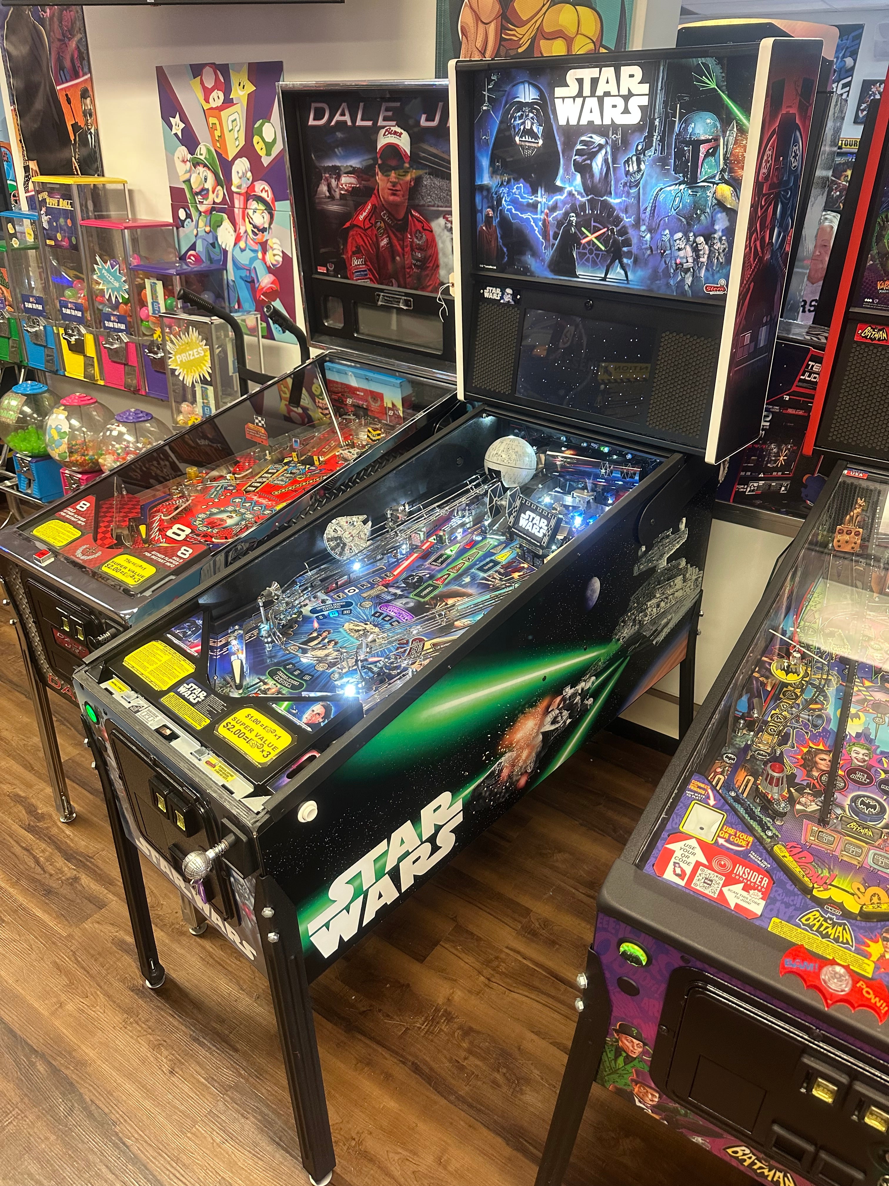 Stern Pinball Star Wars Premium Pinball Machine