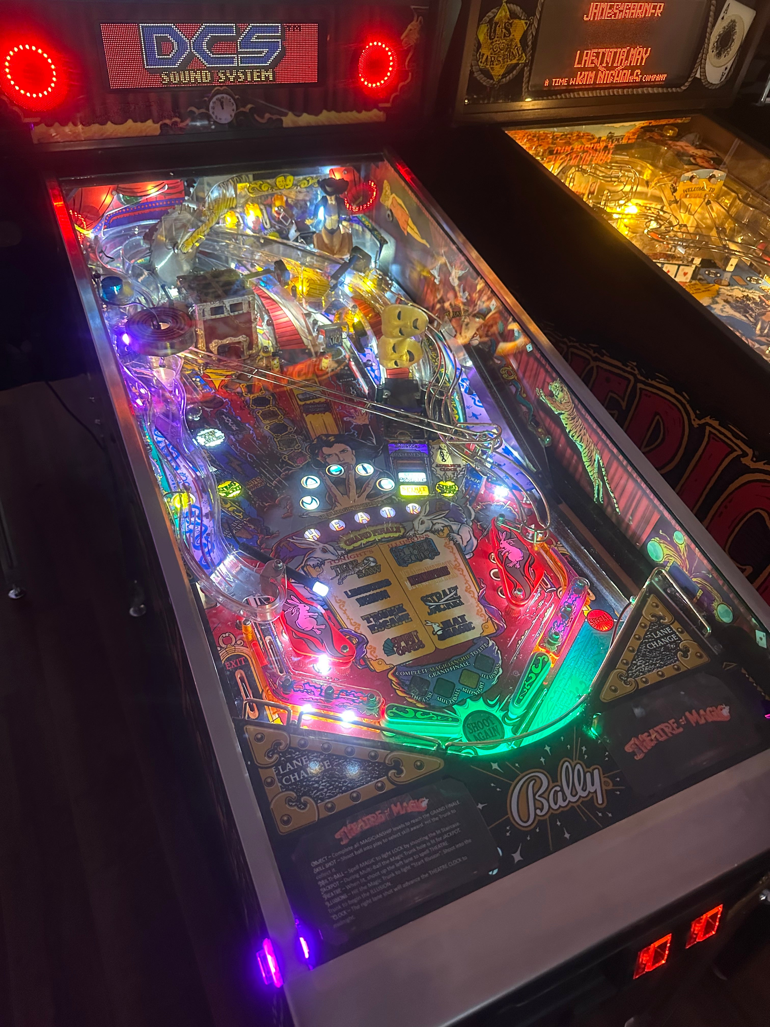 Bally Theatre of Magic Pinball Machine