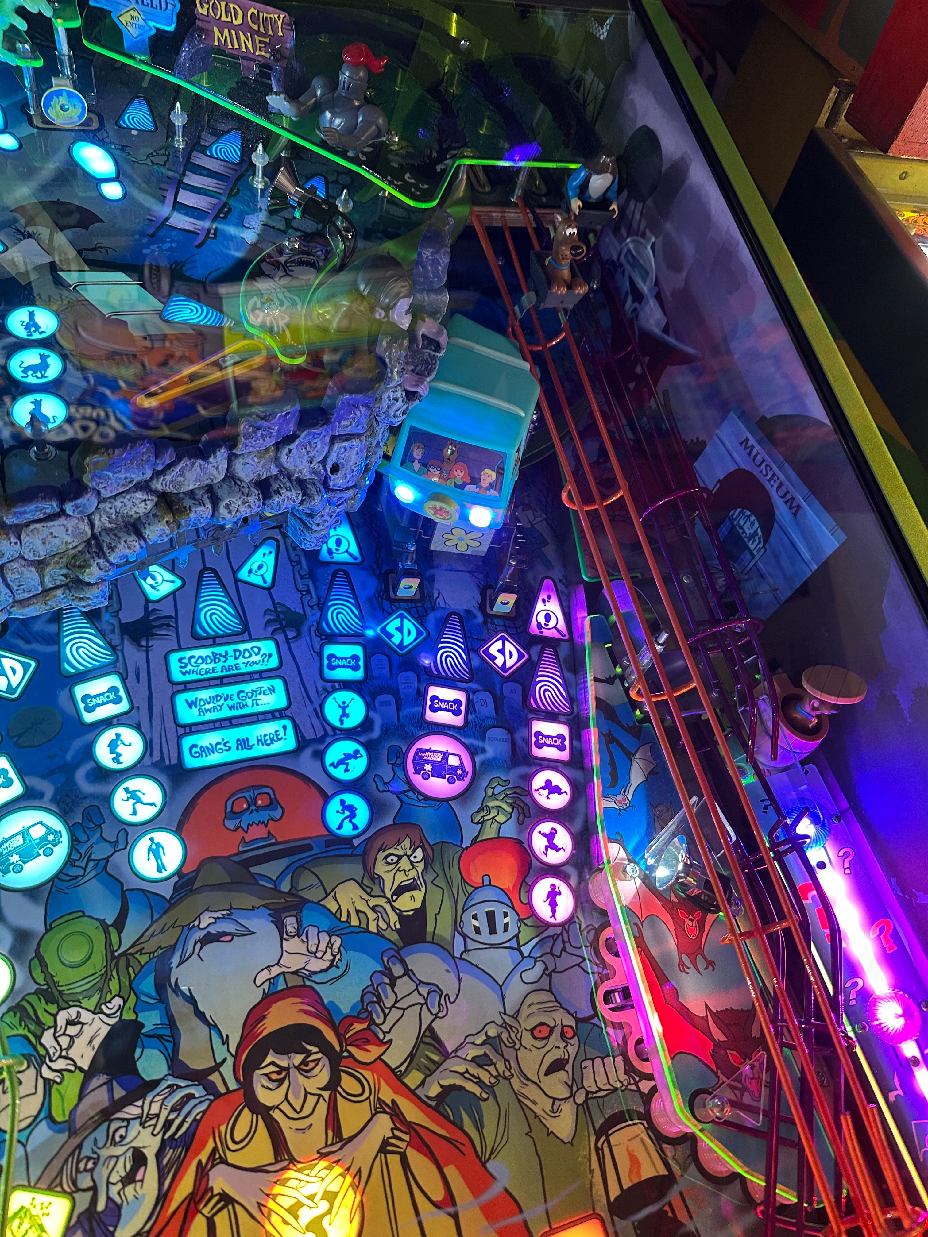 Spooky Pinball Scooby-Doo Collectors Edition Pinball Machine