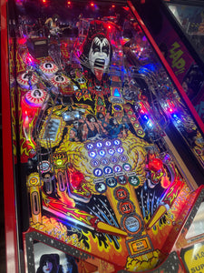 Stern Pinball KISS Limited Edition Pinball Machine with Stern Topper