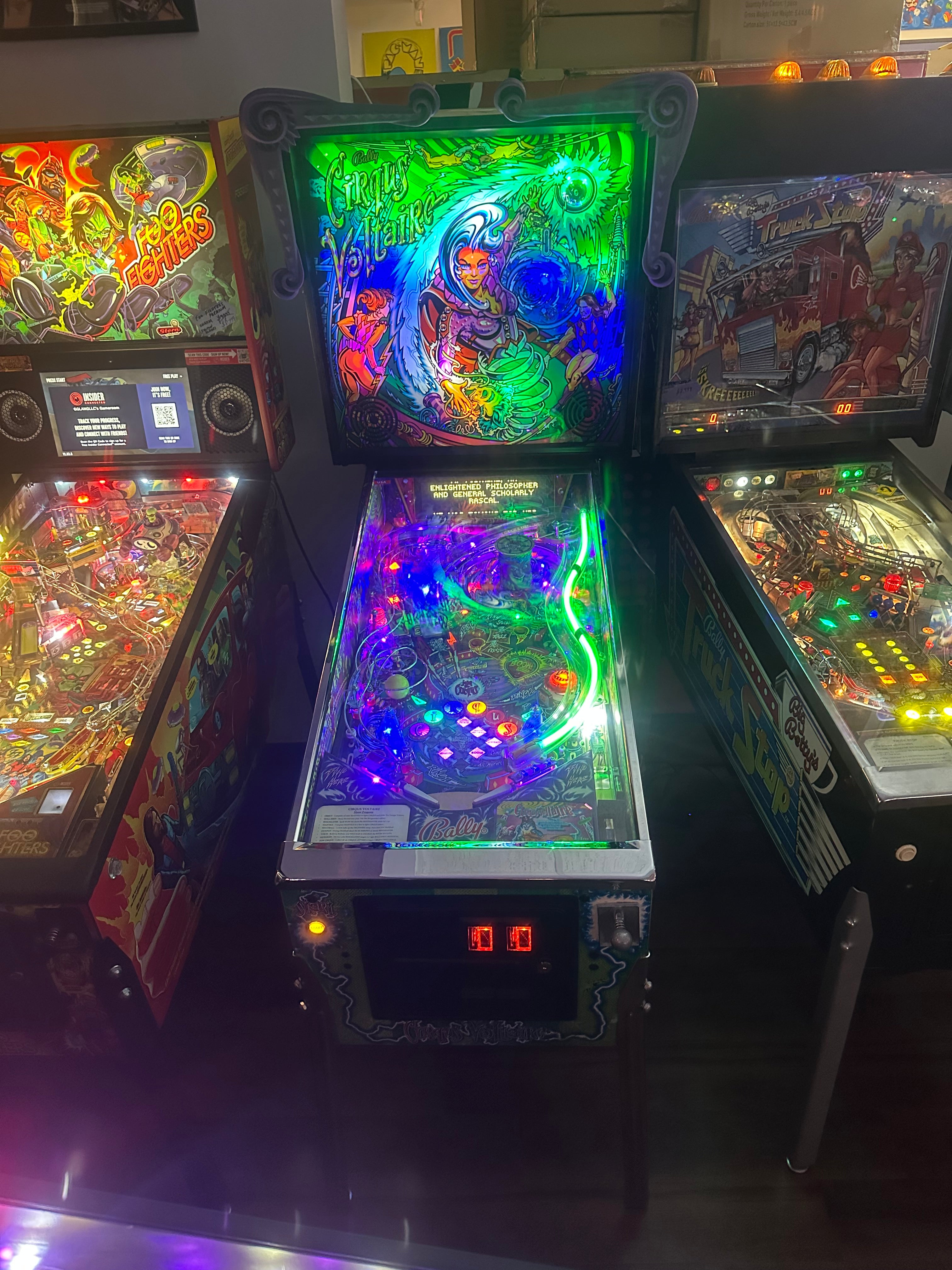 Bally Cirqus Voltaire Pinball Machine