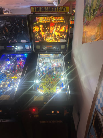 Image of Stern Pinball Pirates of the Caribbean Pinball Machine