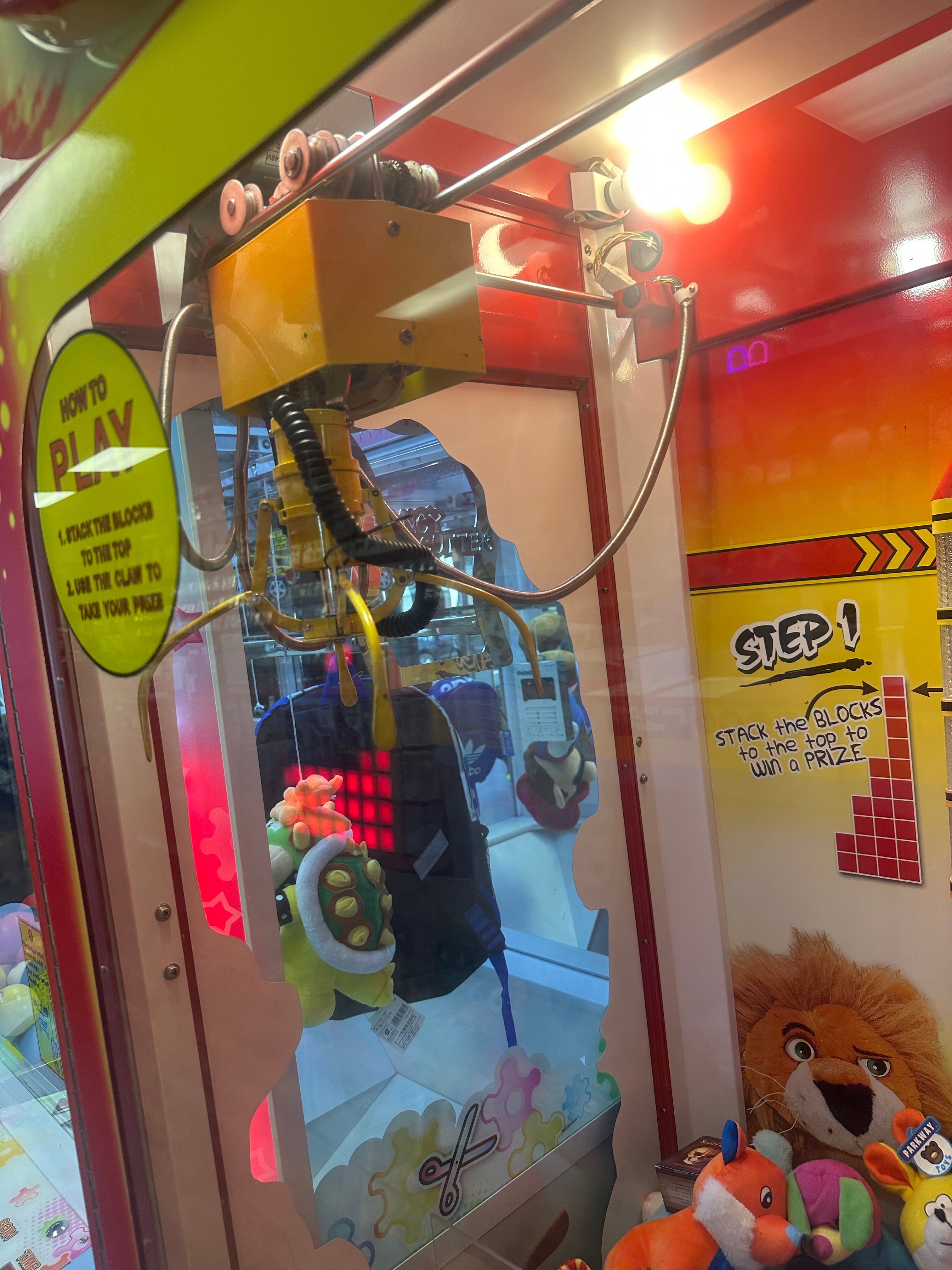 Stack 'N' Grab Claw Machine