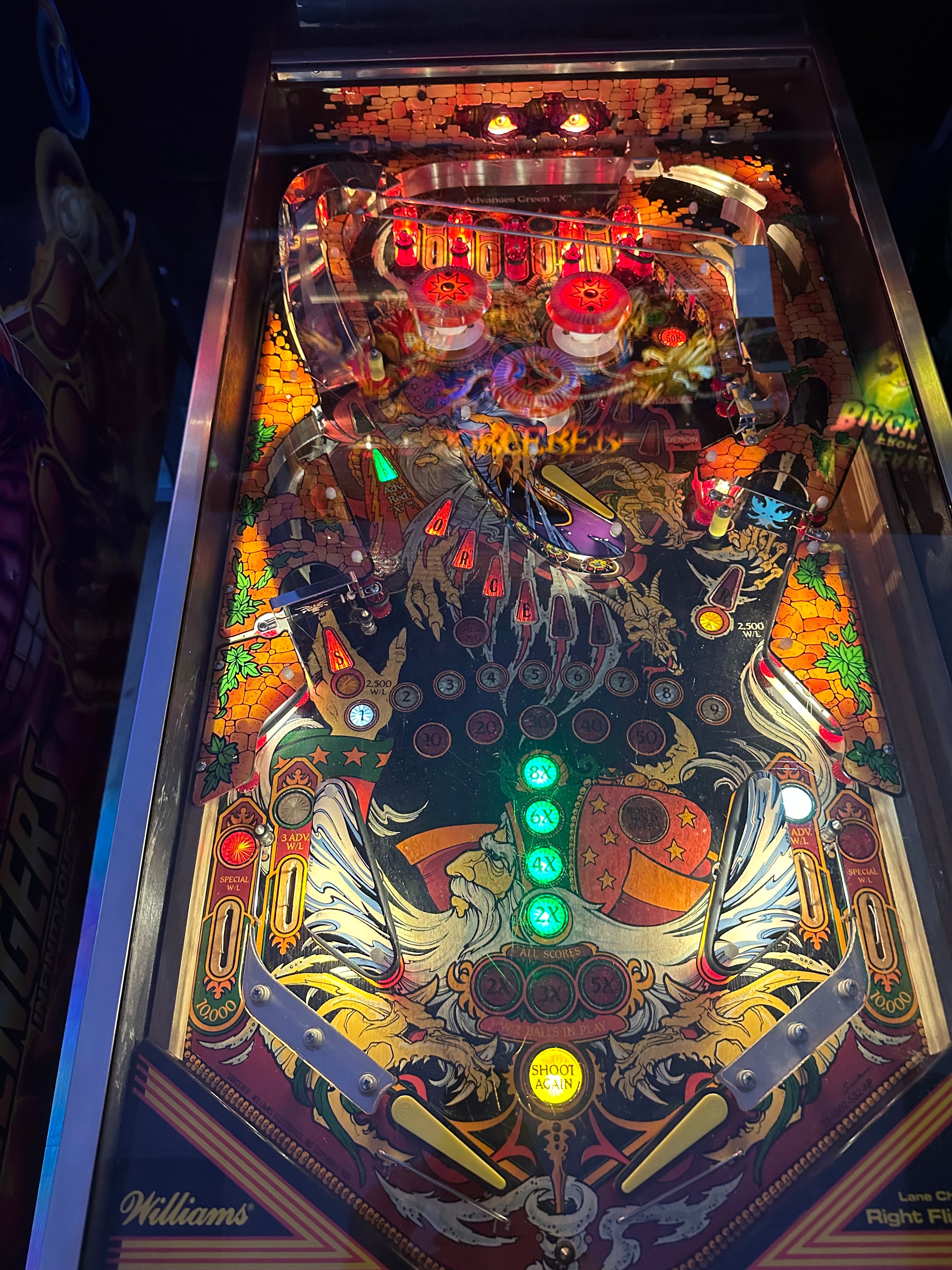 Williams Sorcerer Pinball Machine