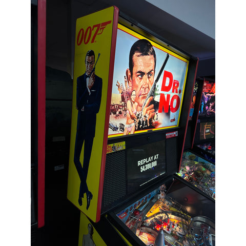 Image of Stern Pinball James Bond 007 Pro Pinball Machine