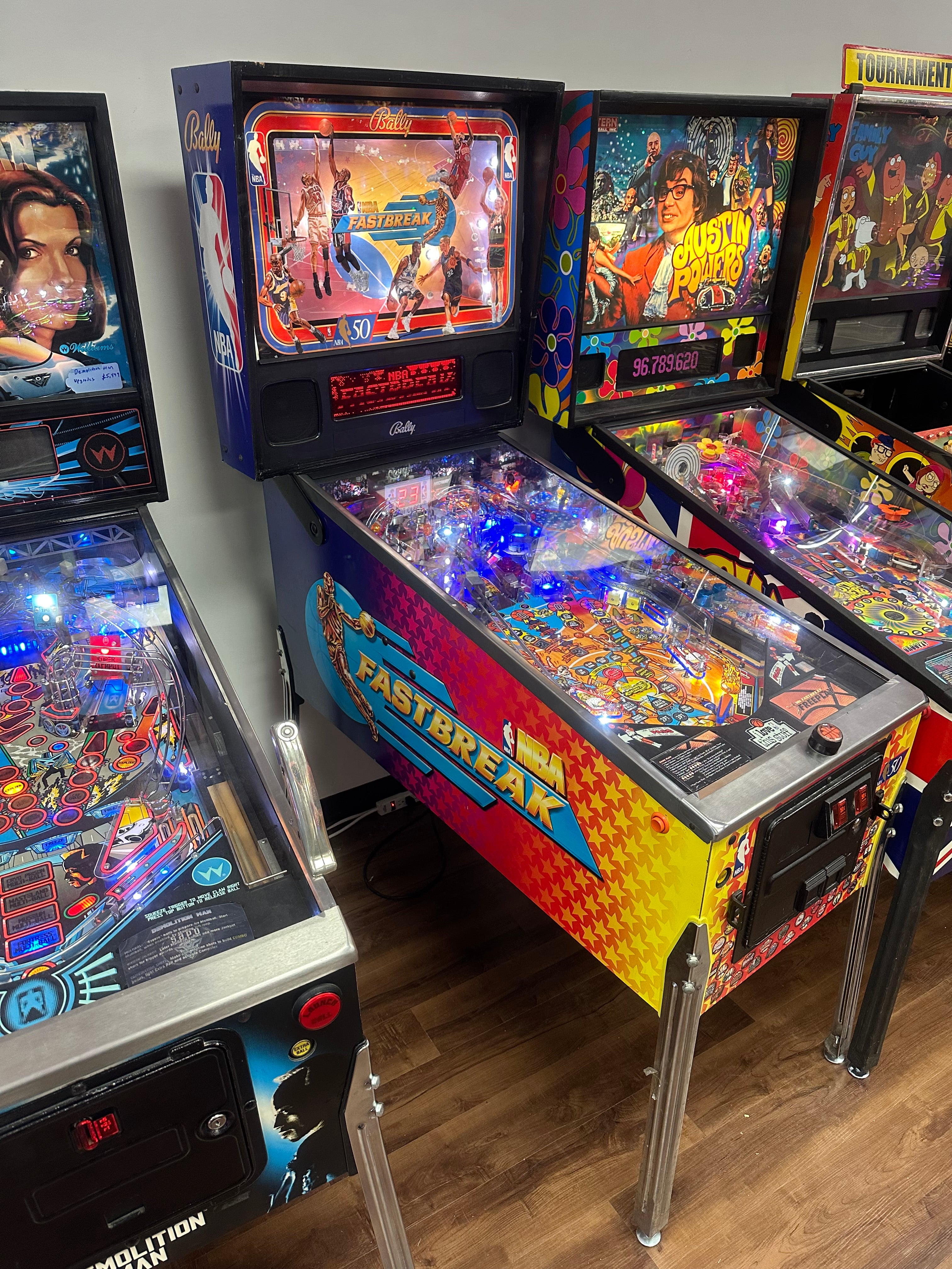 Bally NBA Fastbreak Pinball Machine