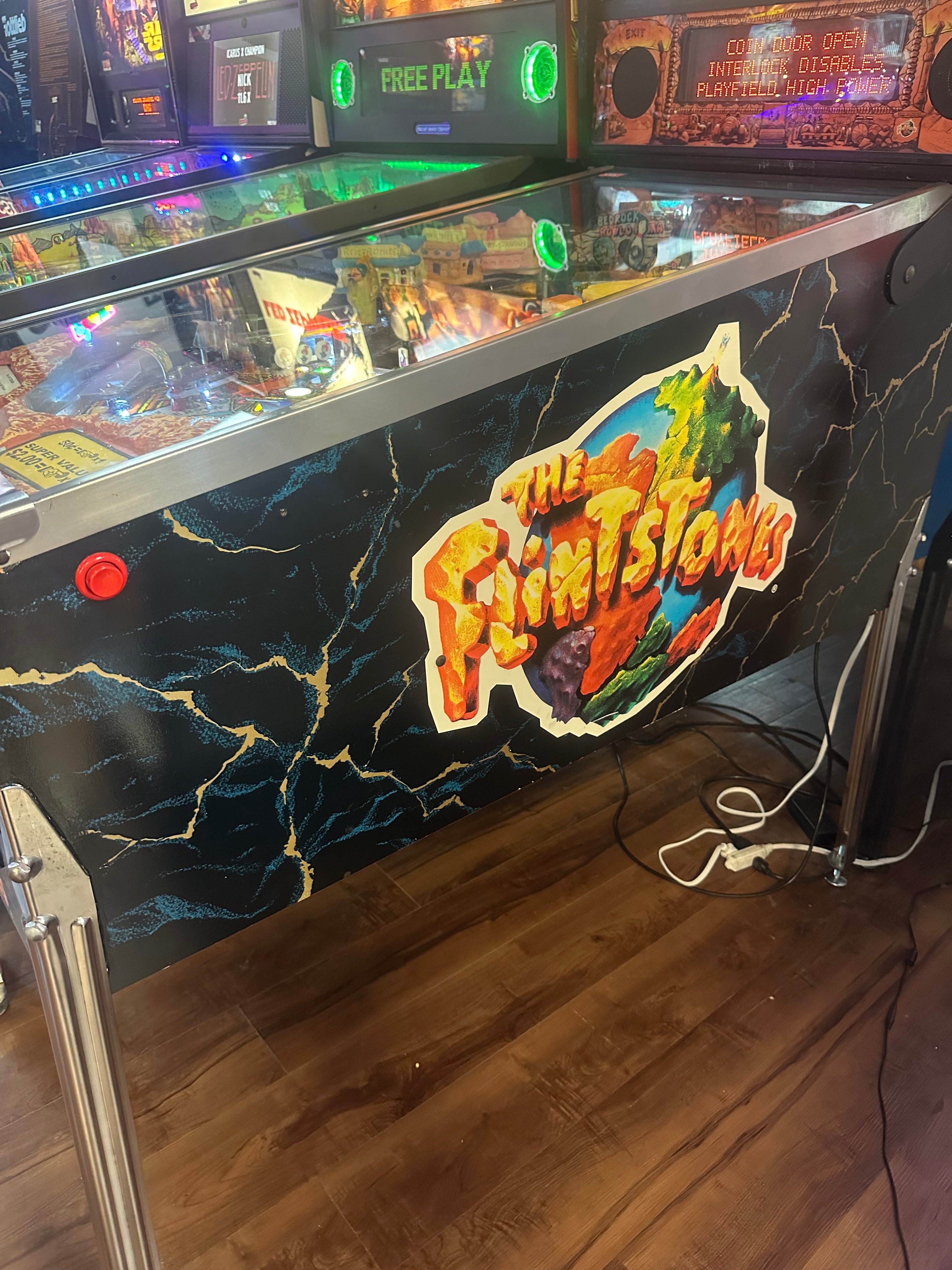 Williams The Flintstones Pinball Machine