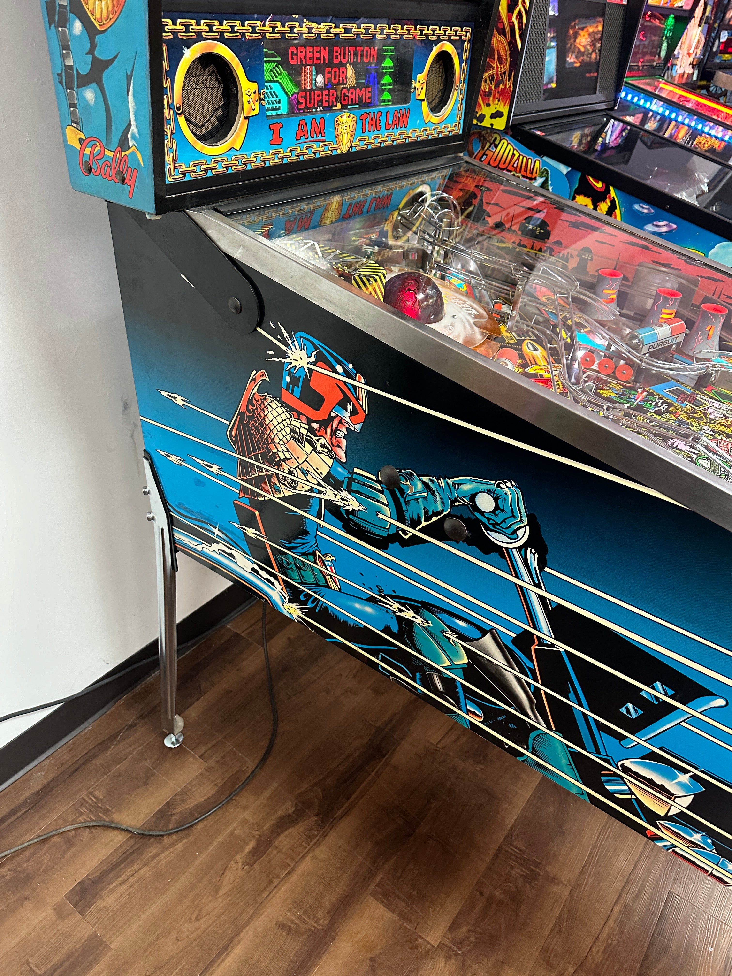 Bally Judge Dredd Pinball Machine