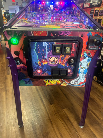 Image of Stern Pinball The Uncanny X-Men Limited Edition Pinball Machine