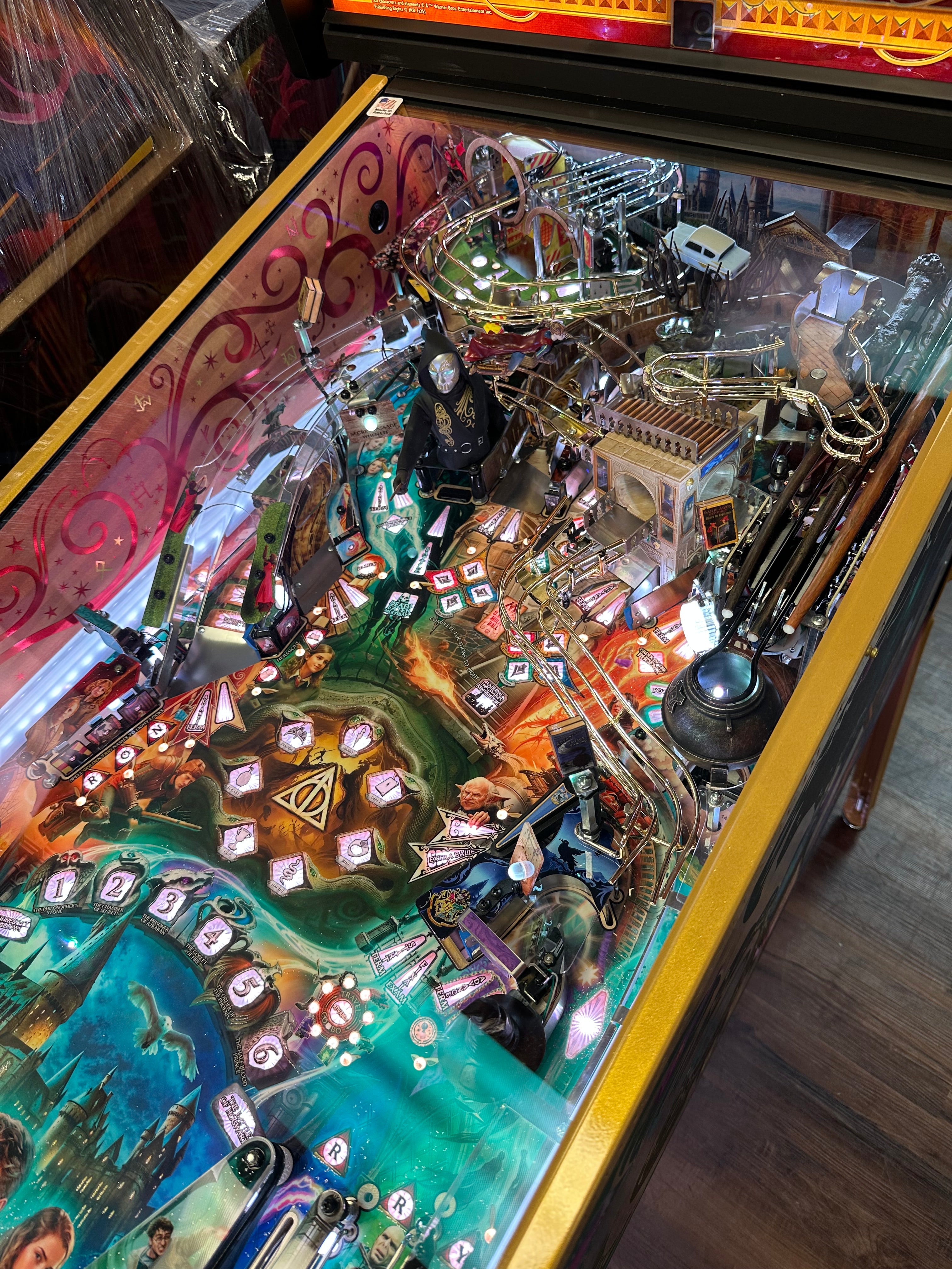 Harry Potter Collectors Edition Pinball Machine IN STOCK