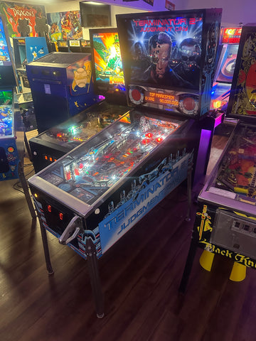 Image of Williams Terminator 2: Judgement Day Pinball Machine