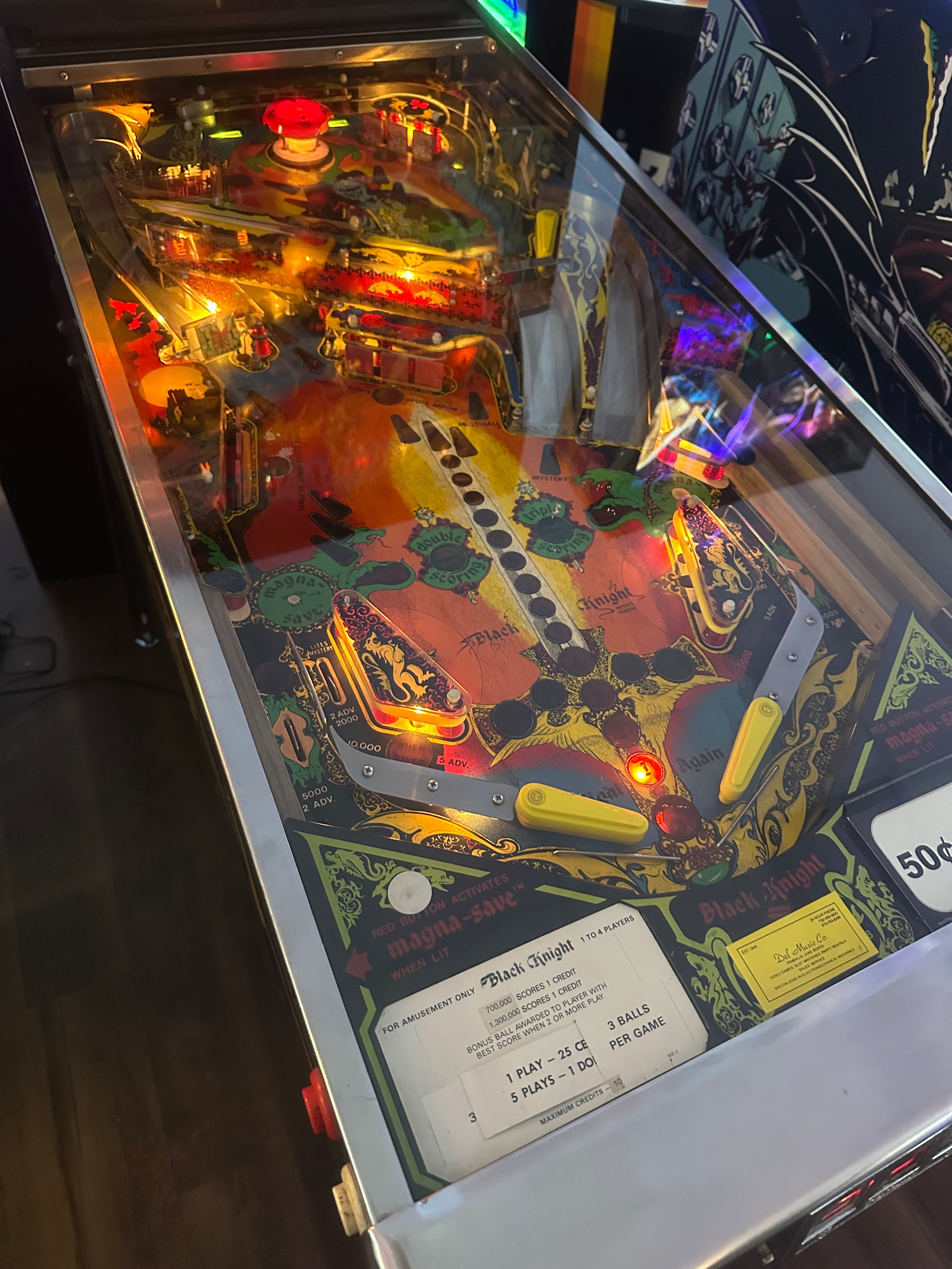 Williams Black Knight Pinball Machine