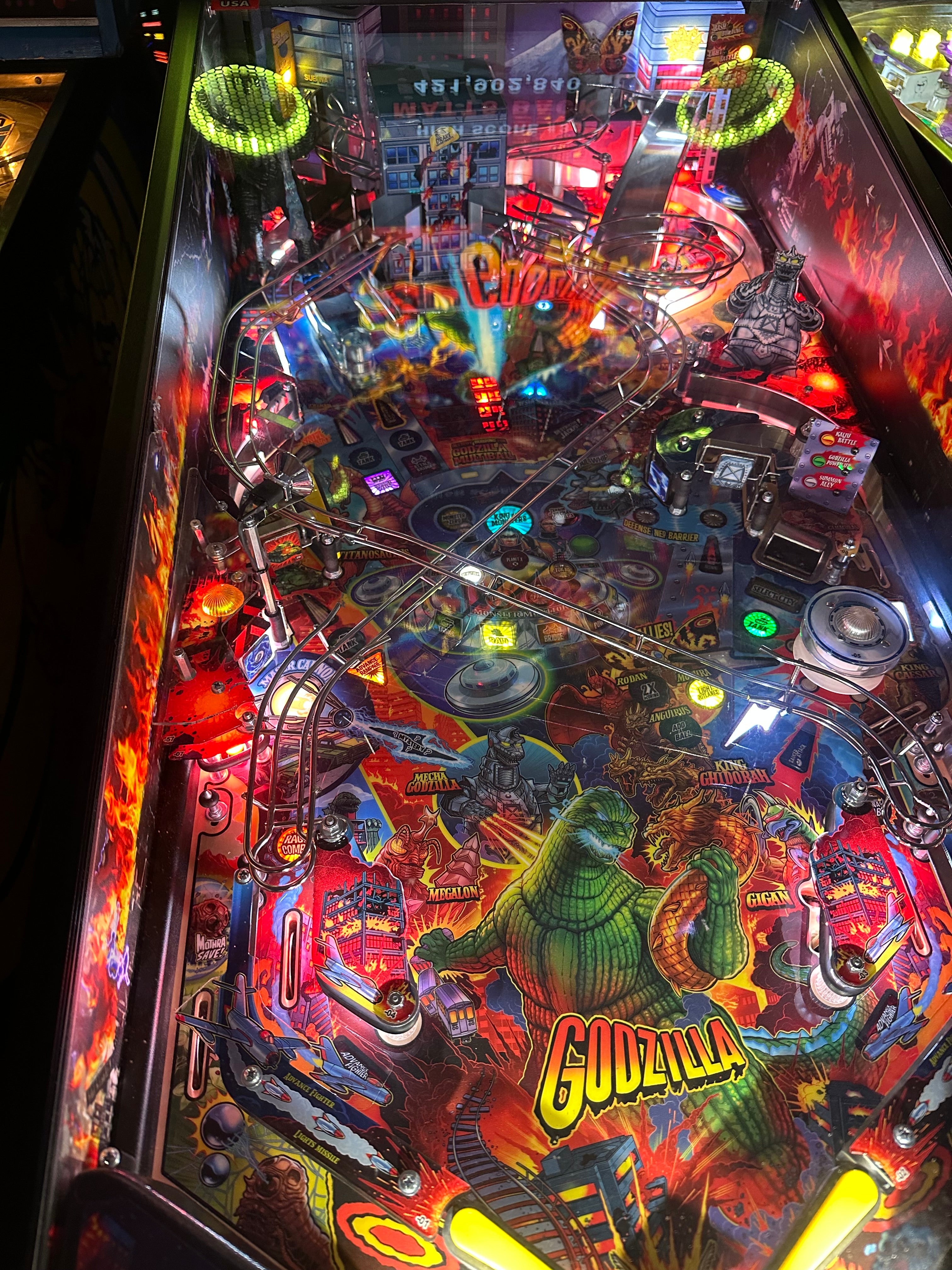 Stern Pinball LOADED Godzilla Pro Pinball Machine with Stern Topper